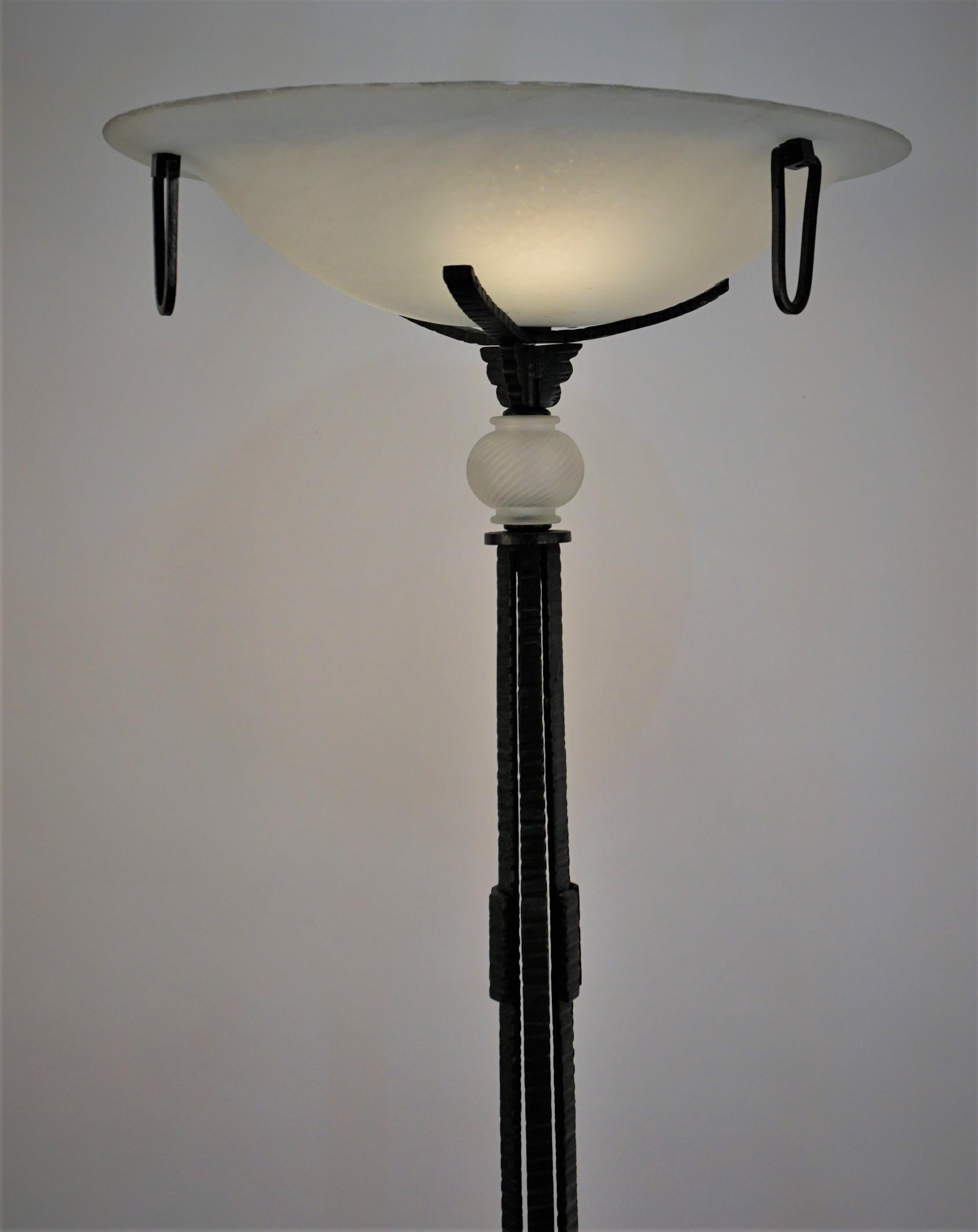 French Art Deco Floor Lamp For Sale 3