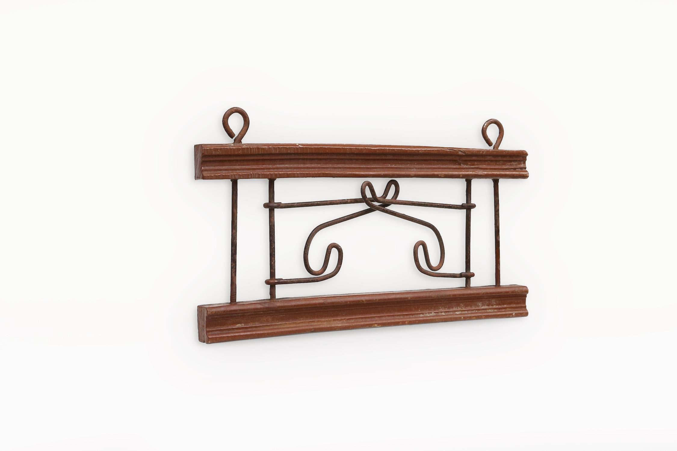 Appendiabiti da parete pieghevole in stile Art Déco francese, 1930 ca. in vendita 2