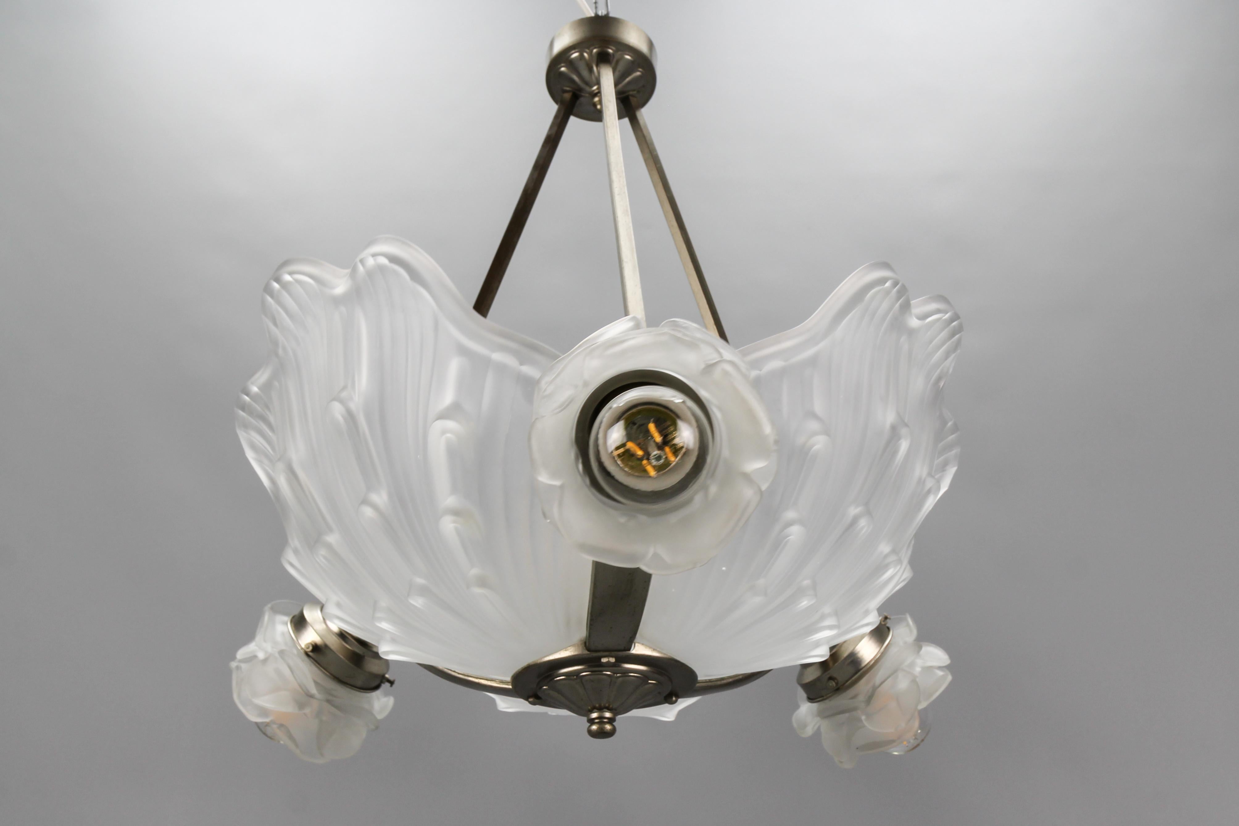 Brass French Art Deco Four-Light White Frosted Glass Shell Chandelier, 1930s For Sale