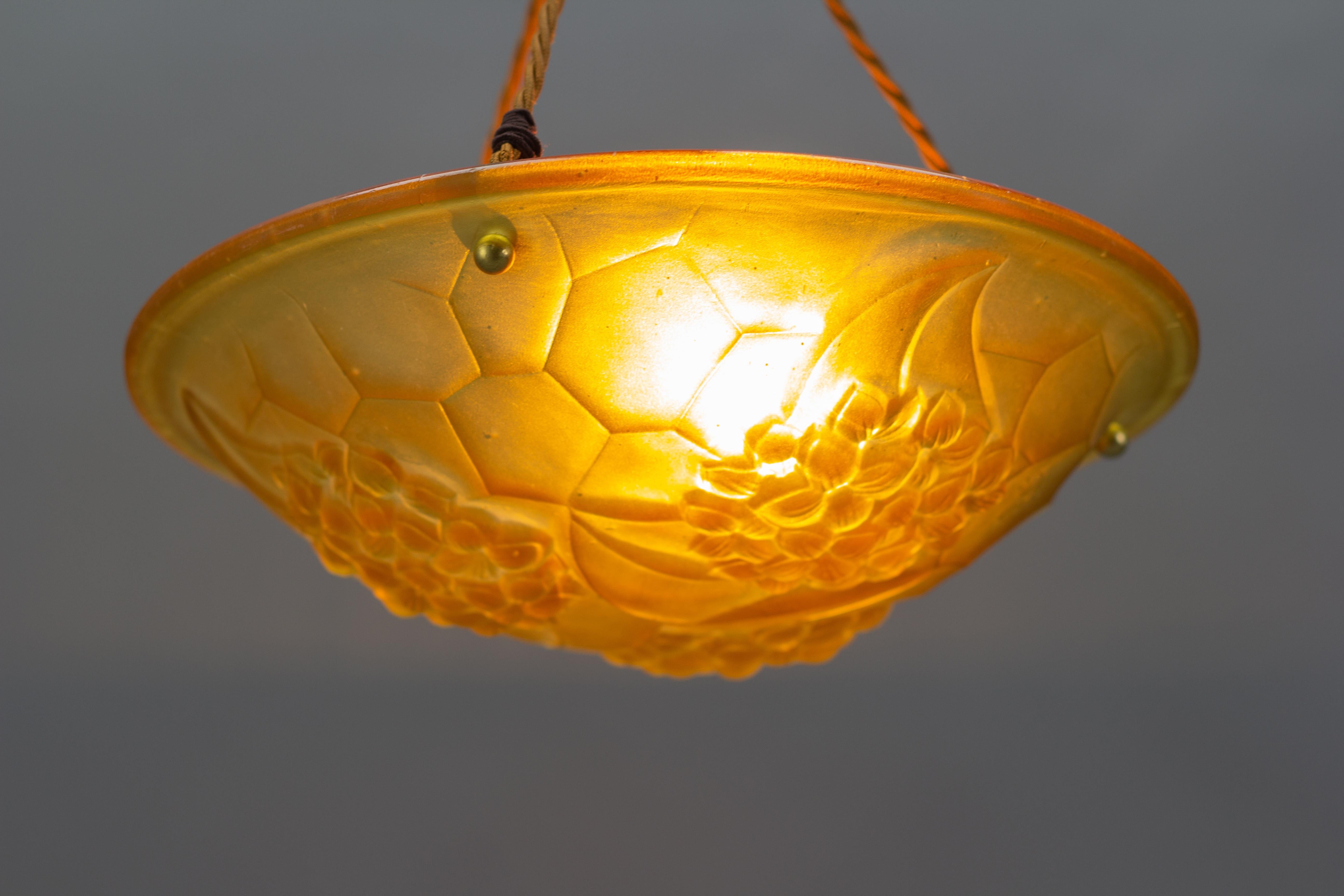 French Art Deco Frosted Amber Color Pendant Light Signed ROS, 1930s For Sale 2