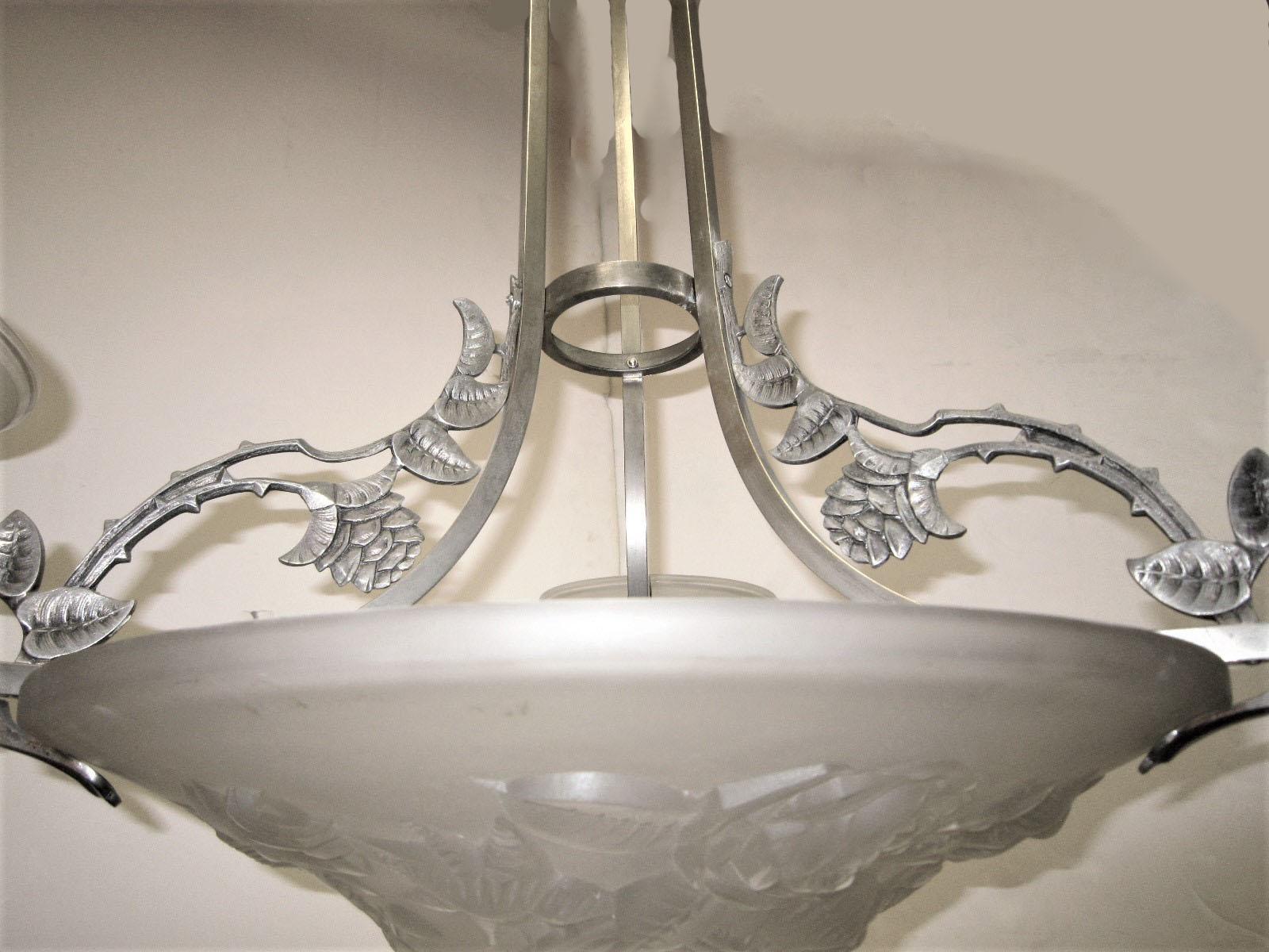 French Art Deco Frosted Art Glass Chandelier Signed Maynadier For Sale 9