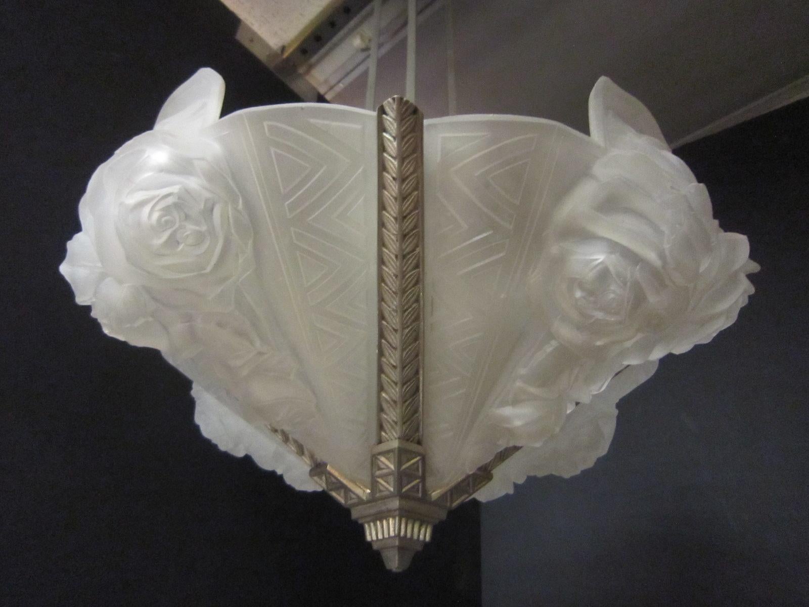 French Art Deco Frosted Art Glass Chandelier with Roses, Signed Verdun, France 6