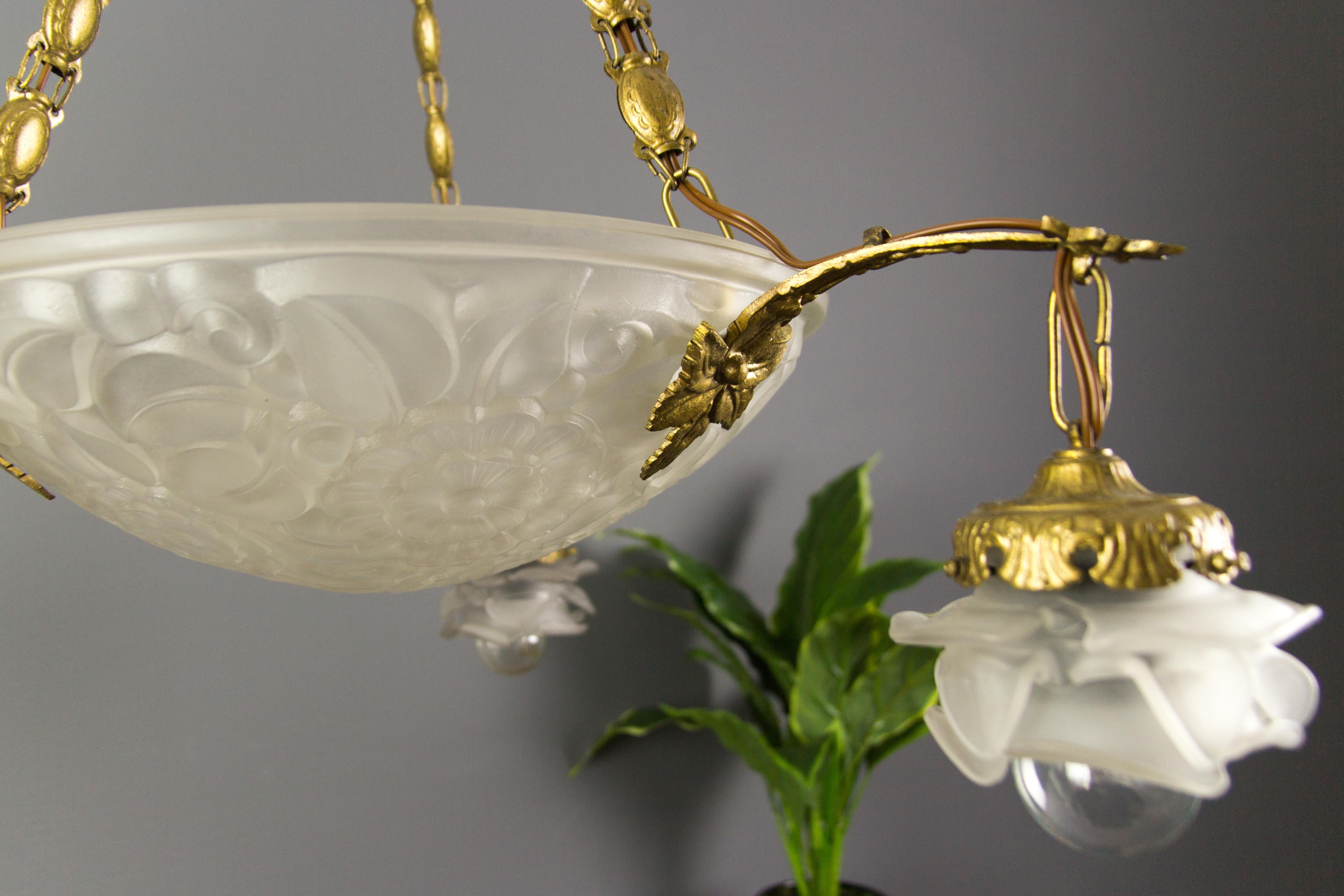 French Art Deco Frosted Glass and Bronze Four-Light Pendant Chandelier, 1930s 5