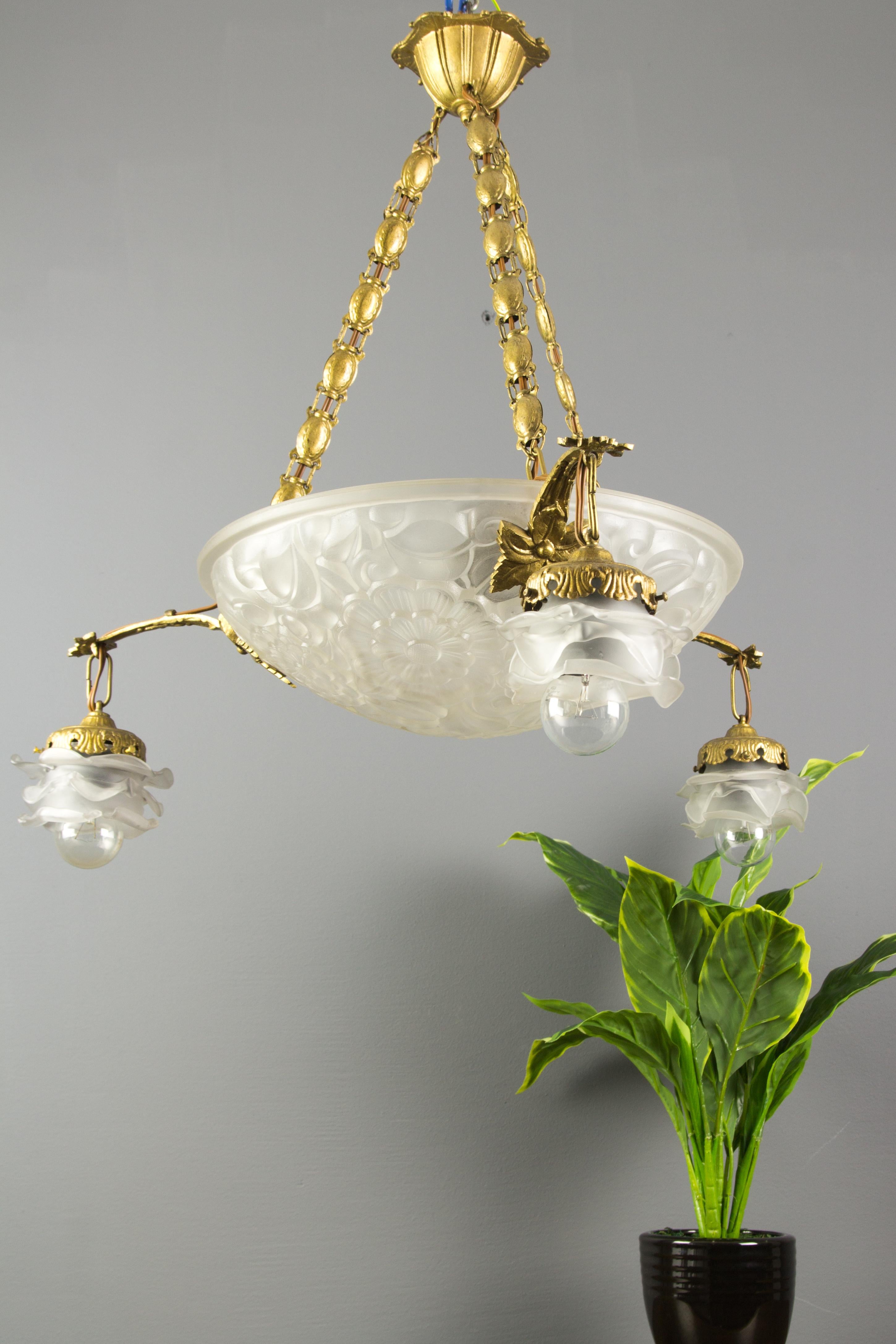Brass French Art Deco Frosted Glass and Bronze Four-Light Pendant Chandelier, 1930s