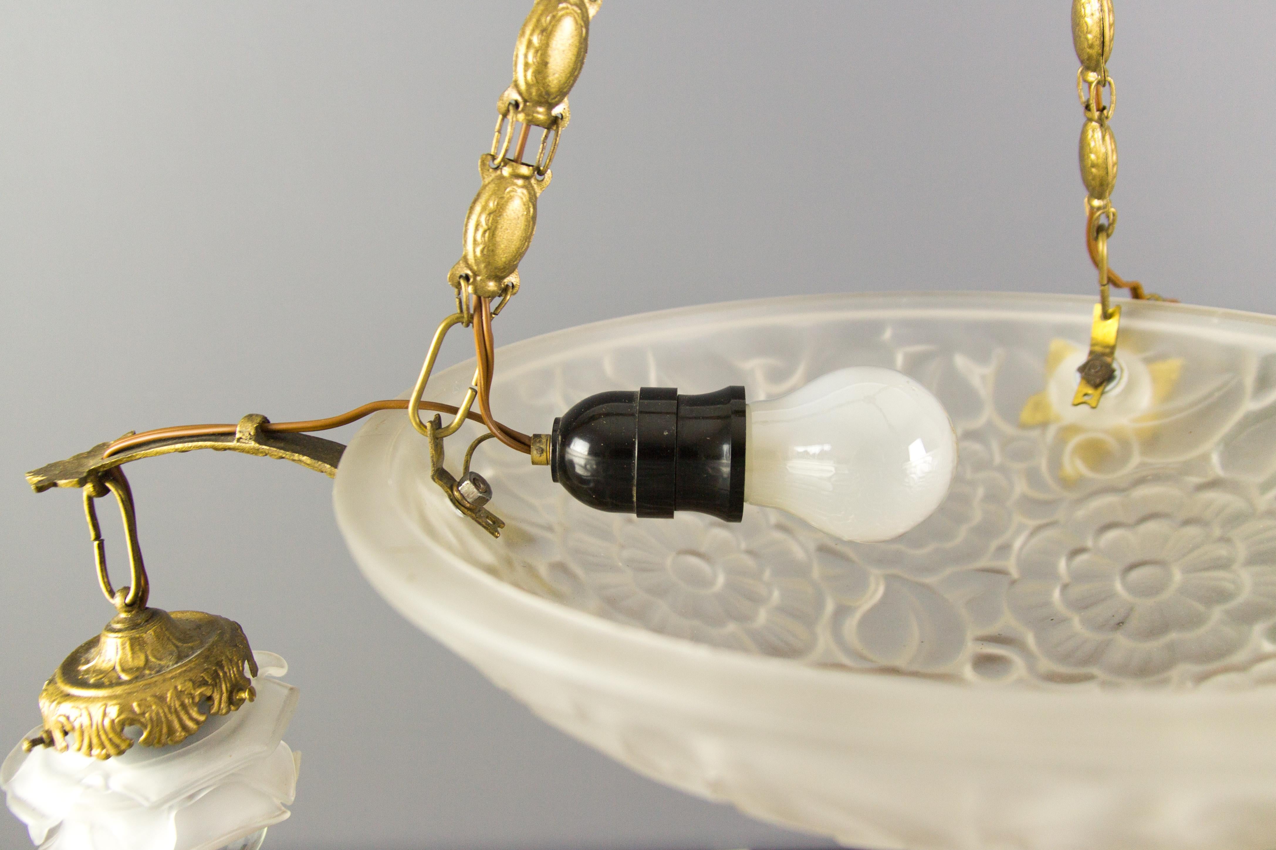 French Art Deco Frosted Glass and Bronze Four-Light Pendant Chandelier, 1930s 4