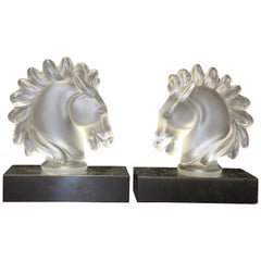 French Art Deco Frosted Glass Pair of Horses Heads on Marble Bases, circa 1930