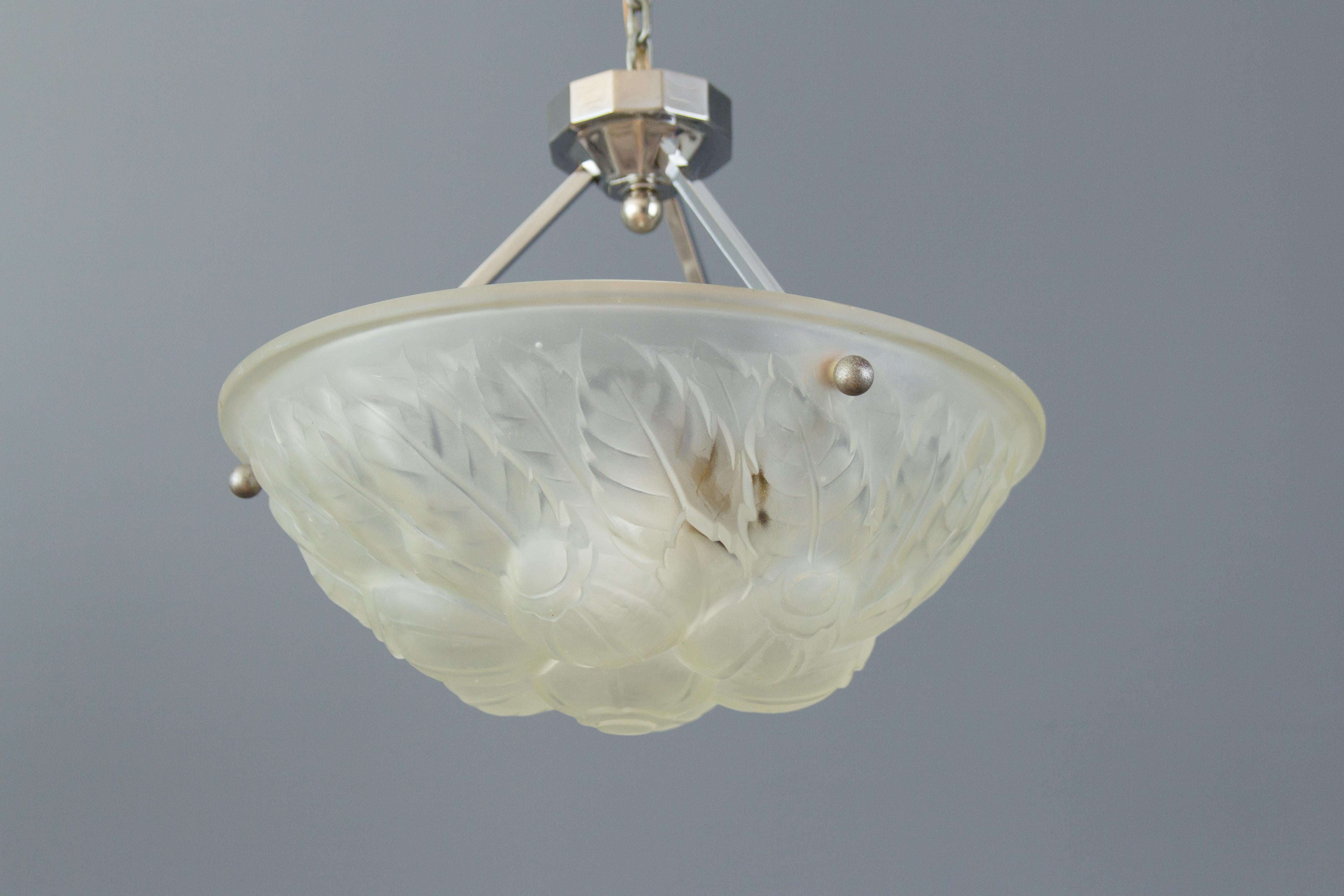 French Art Deco Frosted Glass Pendant Chandelier by Verrerie des Vosges, 1930s 13