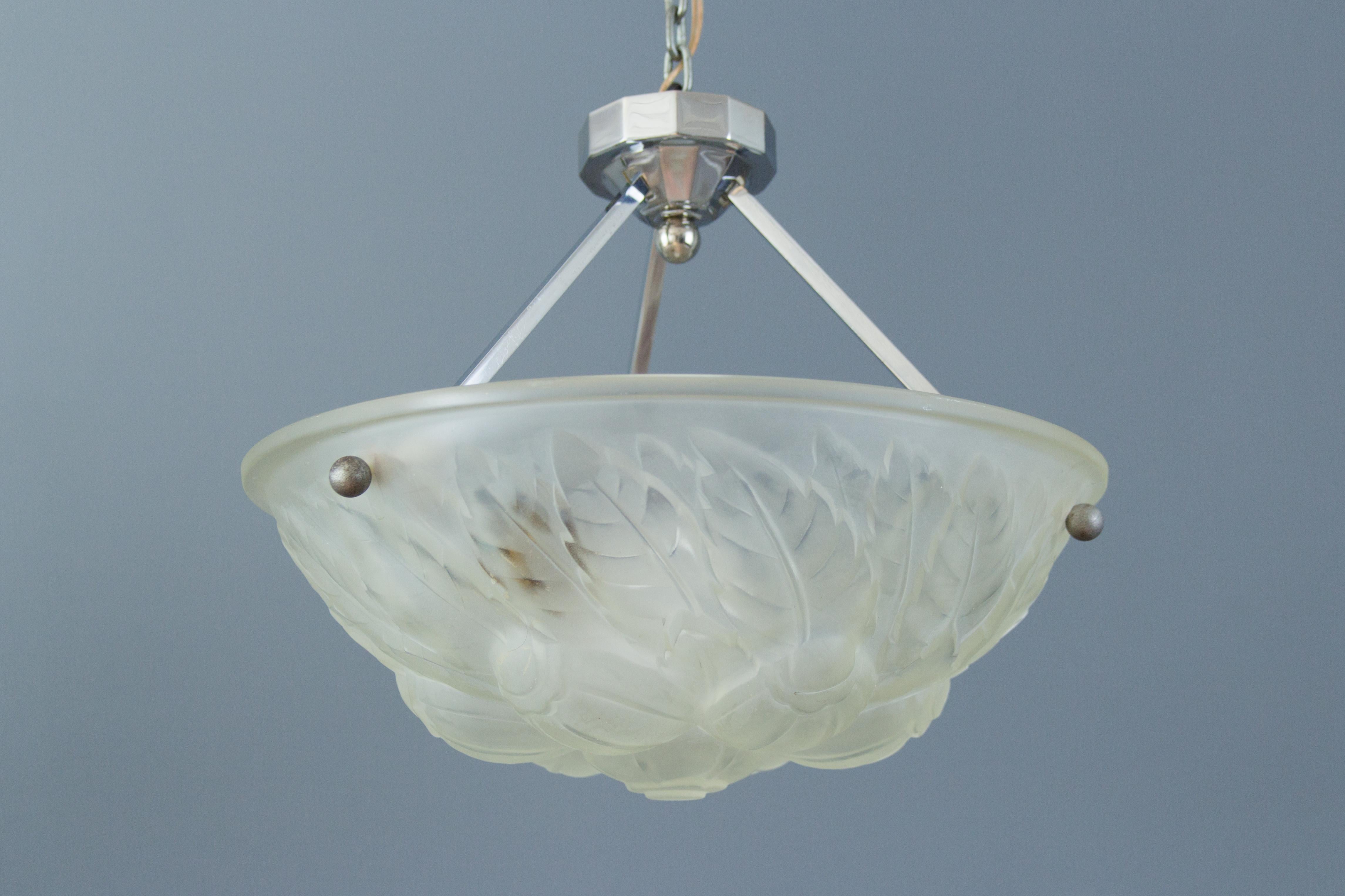 Molded French Art Deco Frosted Glass Pendant Chandelier by Verrerie des Vosges, 1930s