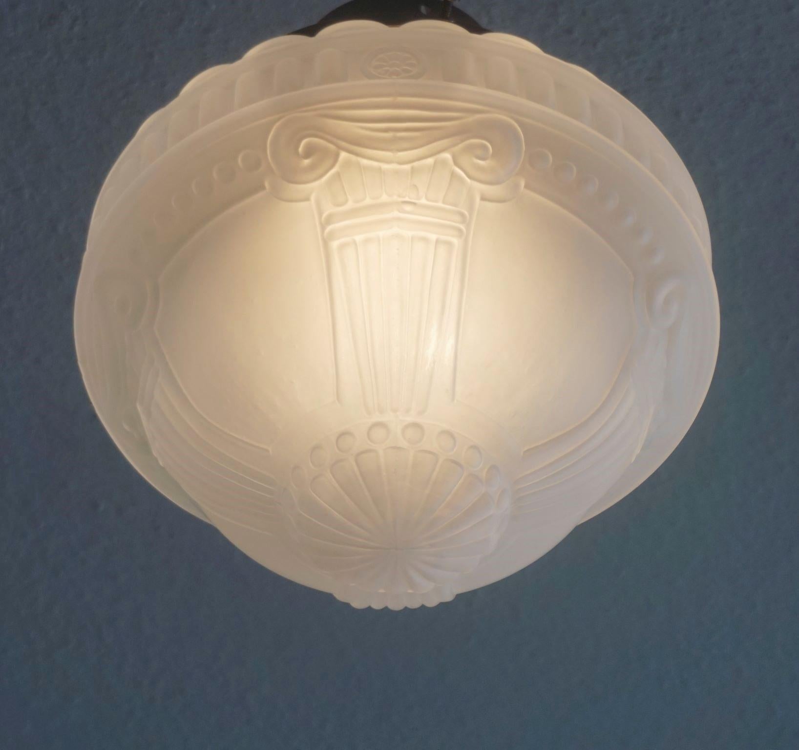 French Art Deco Frosted High Relief Glass Two-Light Ceiling Light Fixture, 1930s For Sale 6