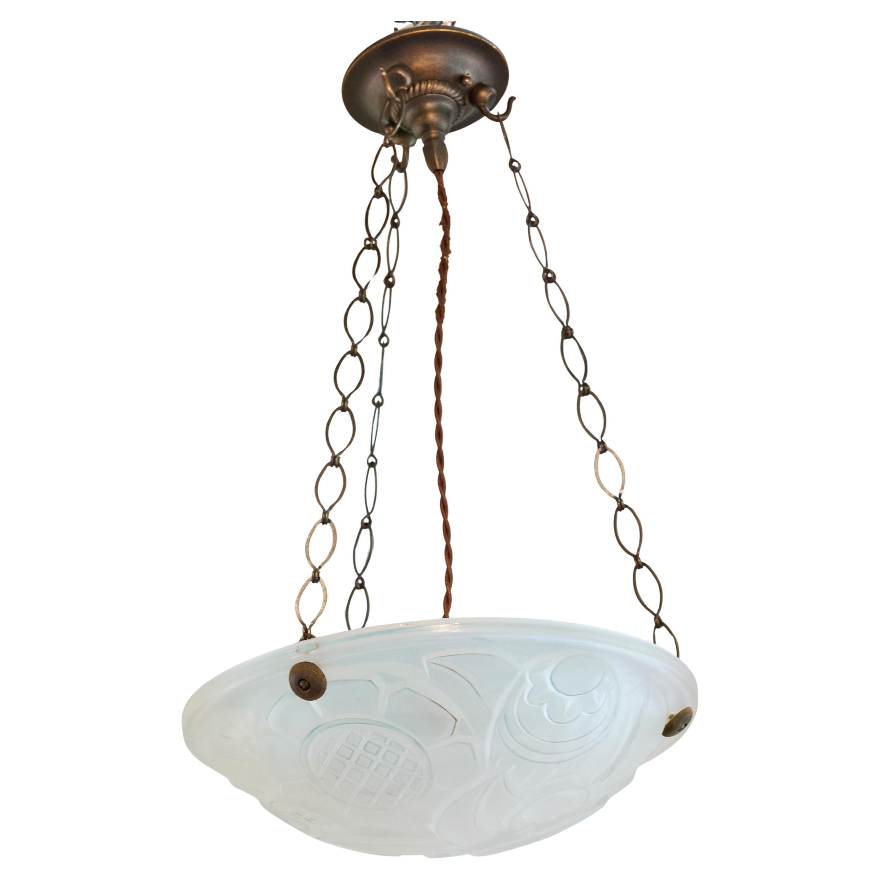 Pendentif Plafonnier Art Déco en verre moulé dépoli