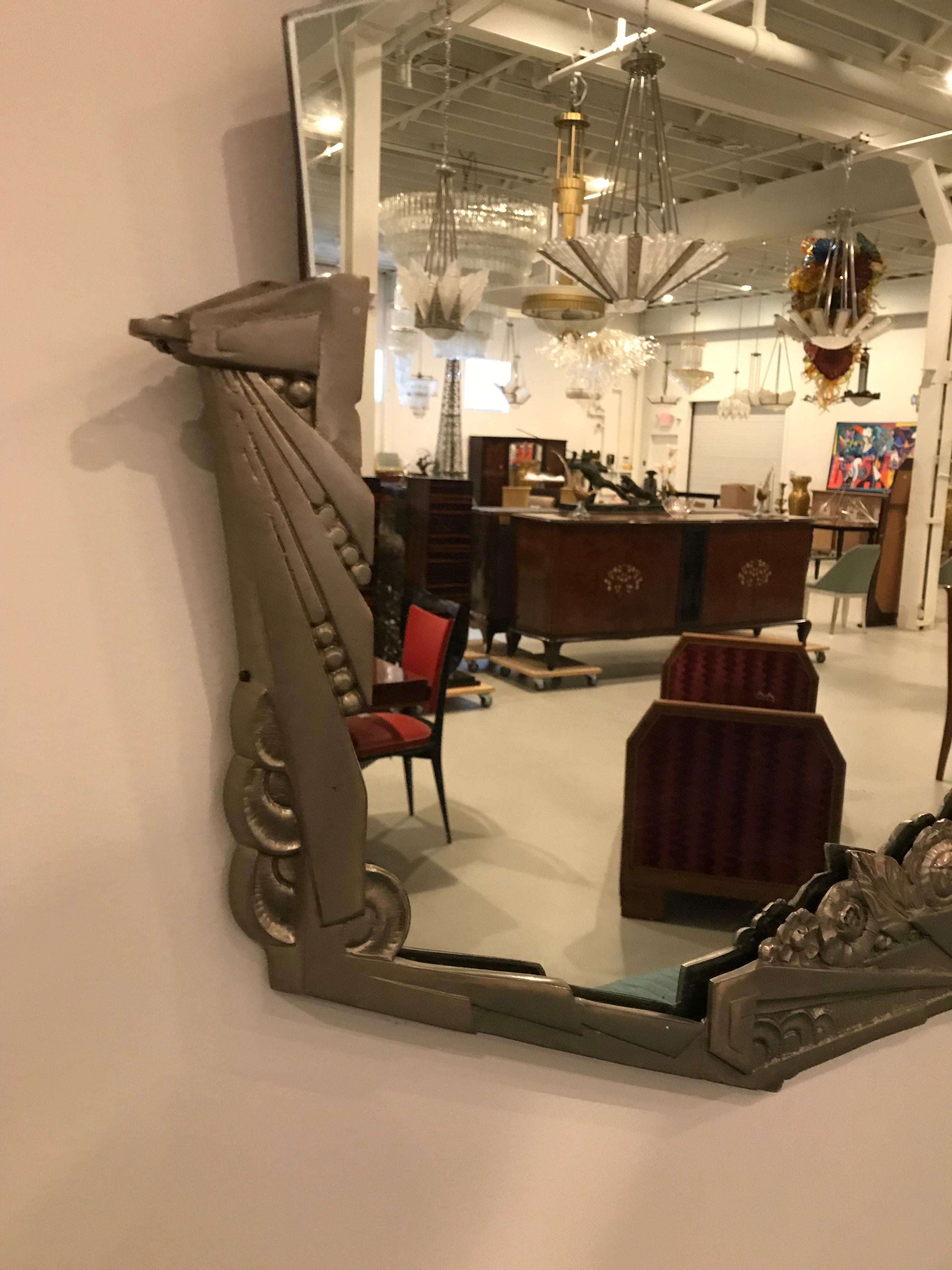 French Art Deco Geometric and Floral Wall Mirror with Skyscraper Motif In Excellent Condition For Sale In North Bergen, NJ