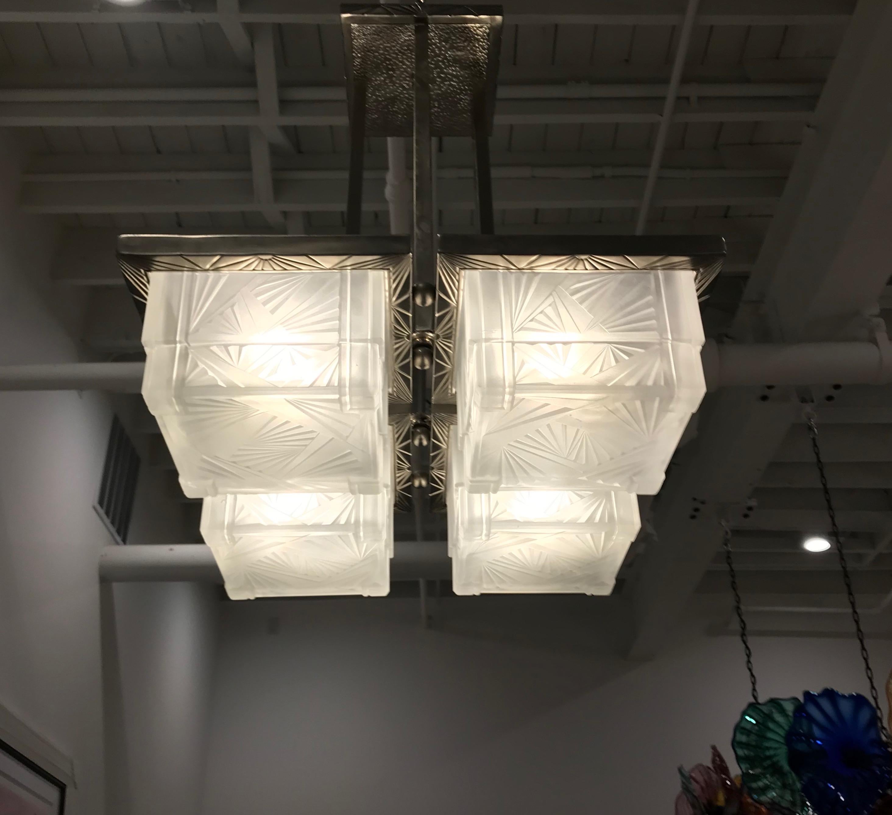 French Art Deco Geometric Chandelier In Excellent Condition In North Bergen, NJ