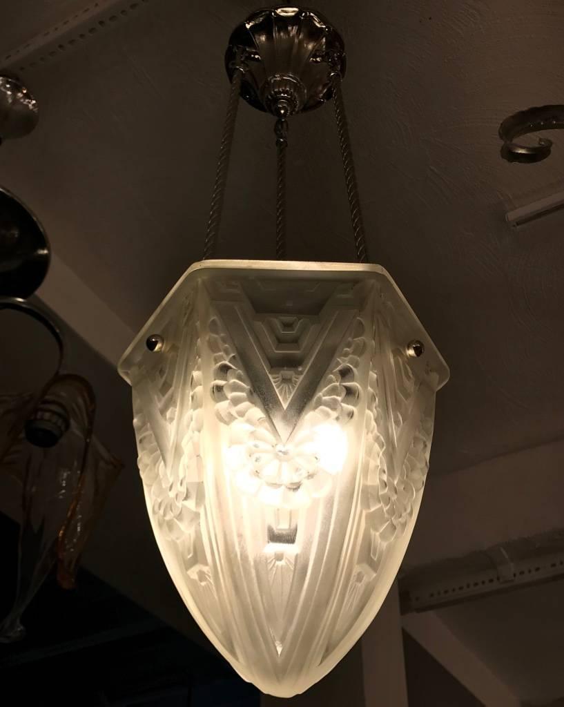 French Art Deco Geometric Chandelier Pendant by Schneider For Sale 4