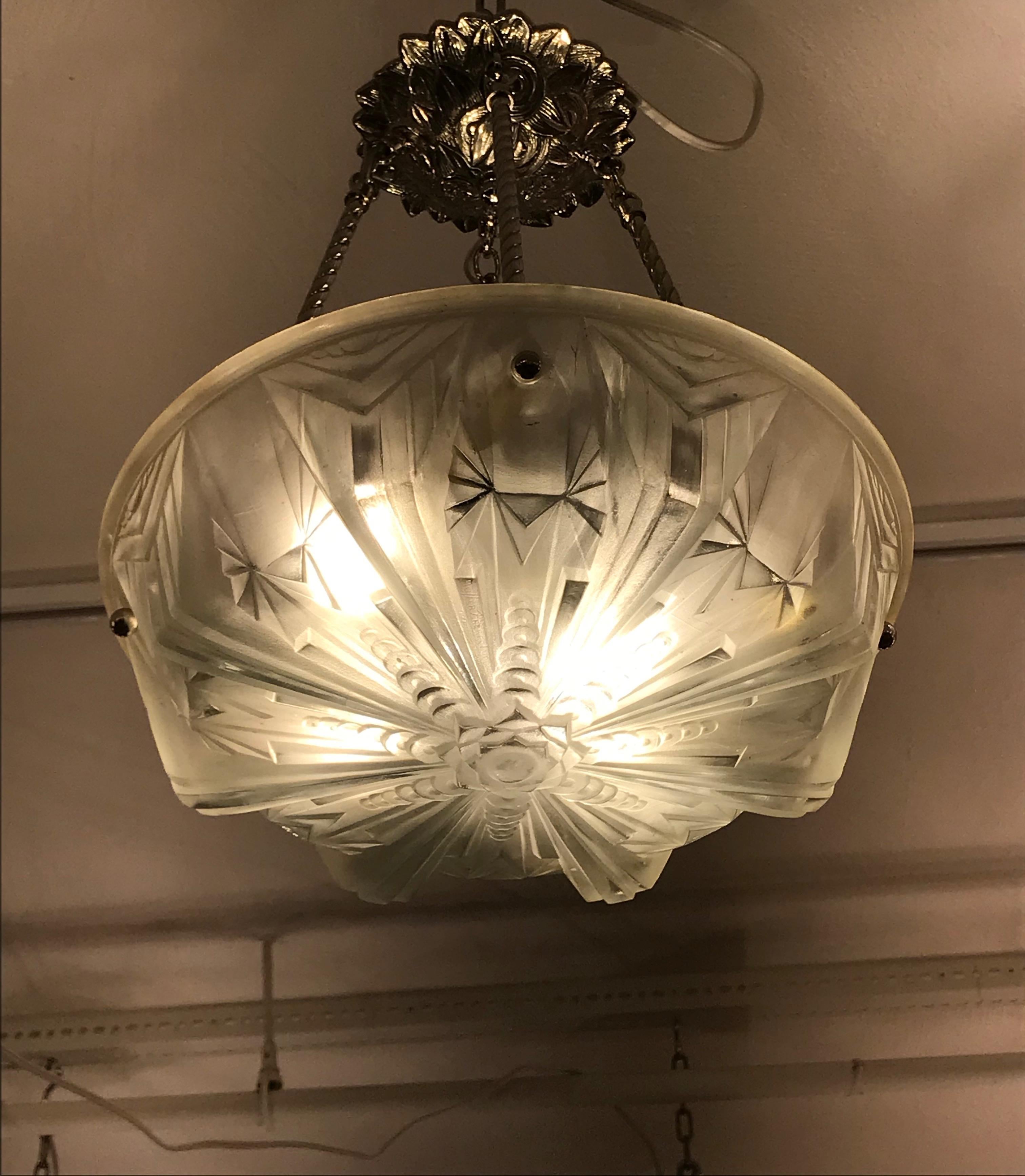 French Art Deco Geometric Chandelier Signed by Muller Frères Luneville For Sale 3