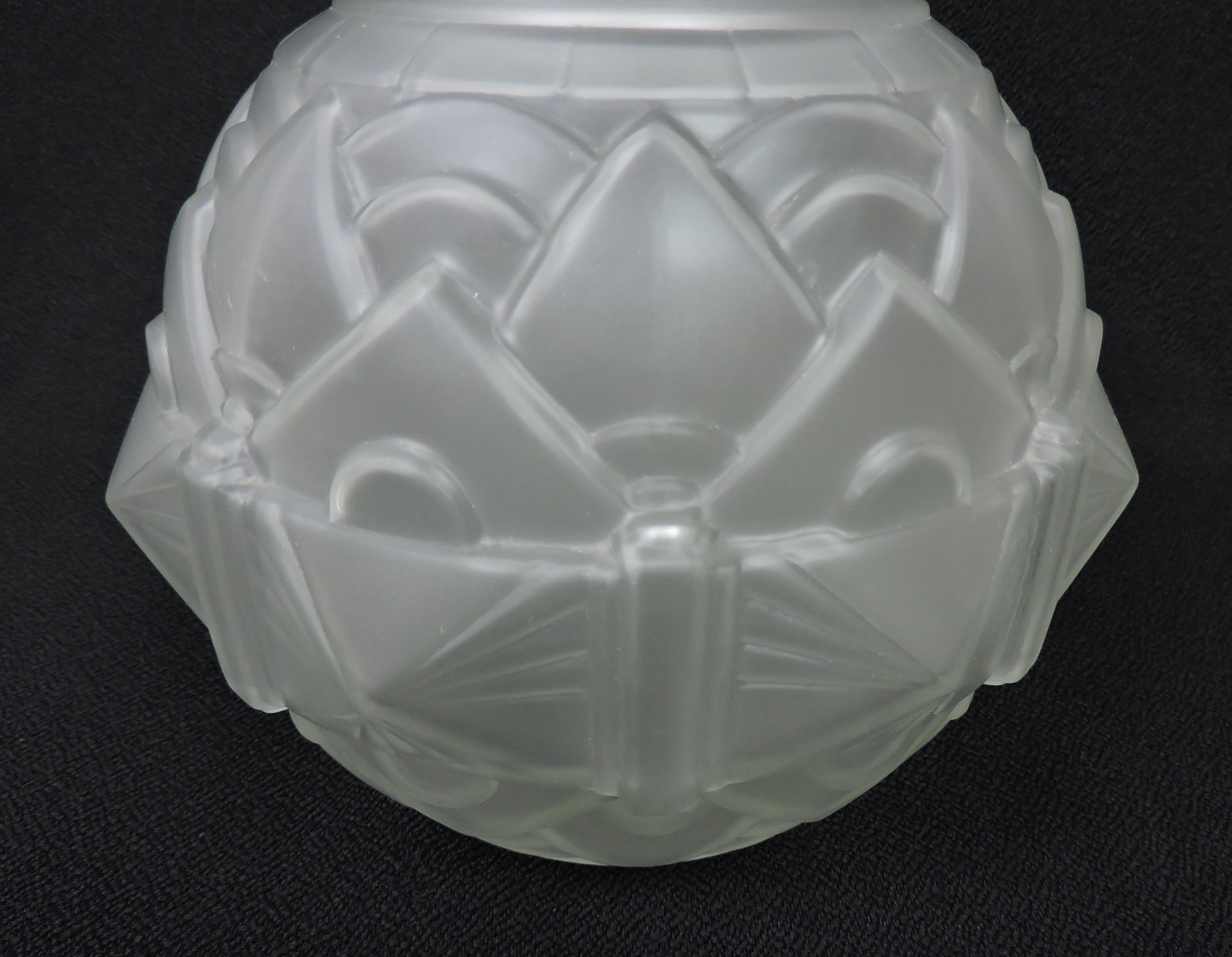 Mid-20th Century French Art Deco Geometric Design Frosted Glass Ball Vase For Sale