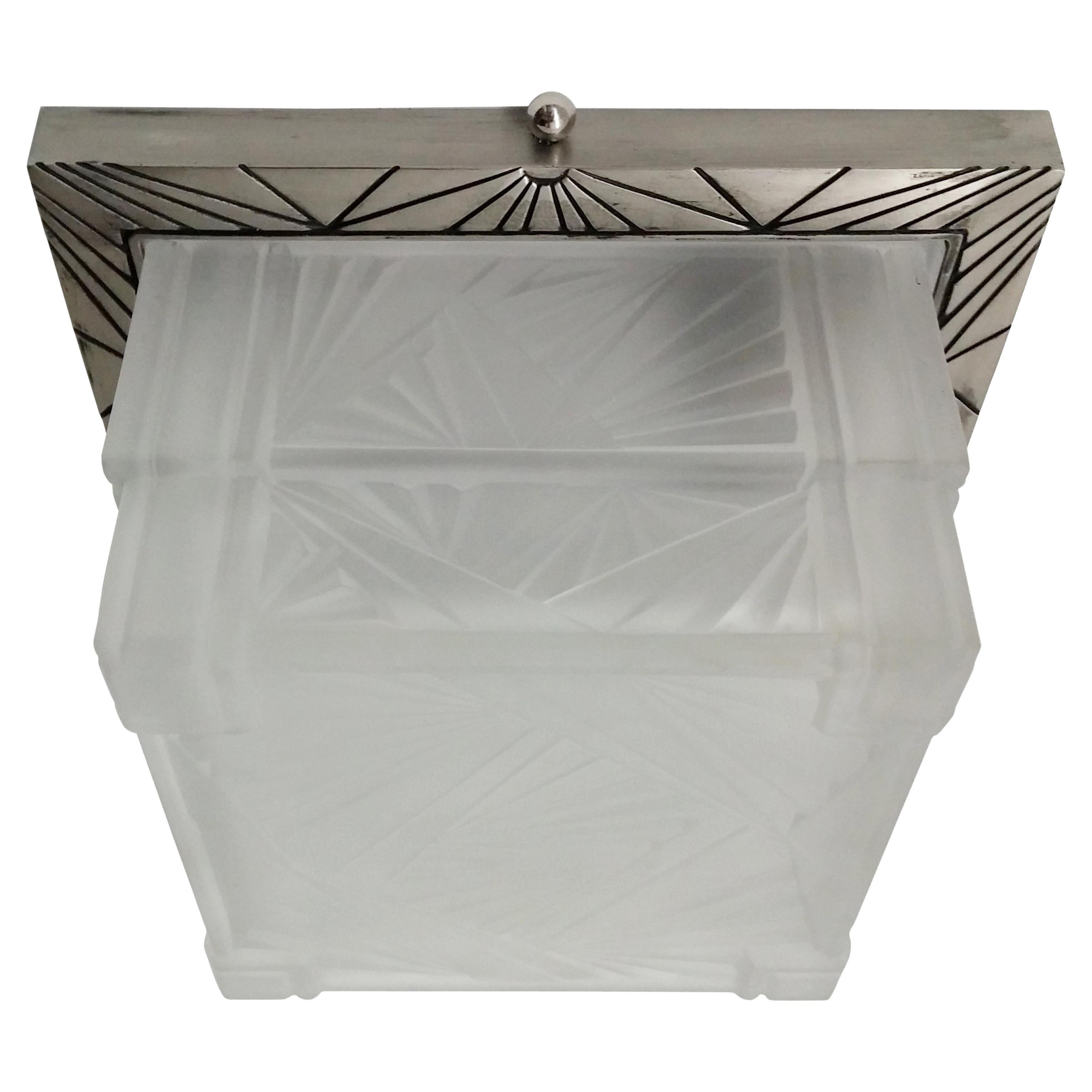 Französischer Art Deco Geometrischer Flush Mount oder Sconces