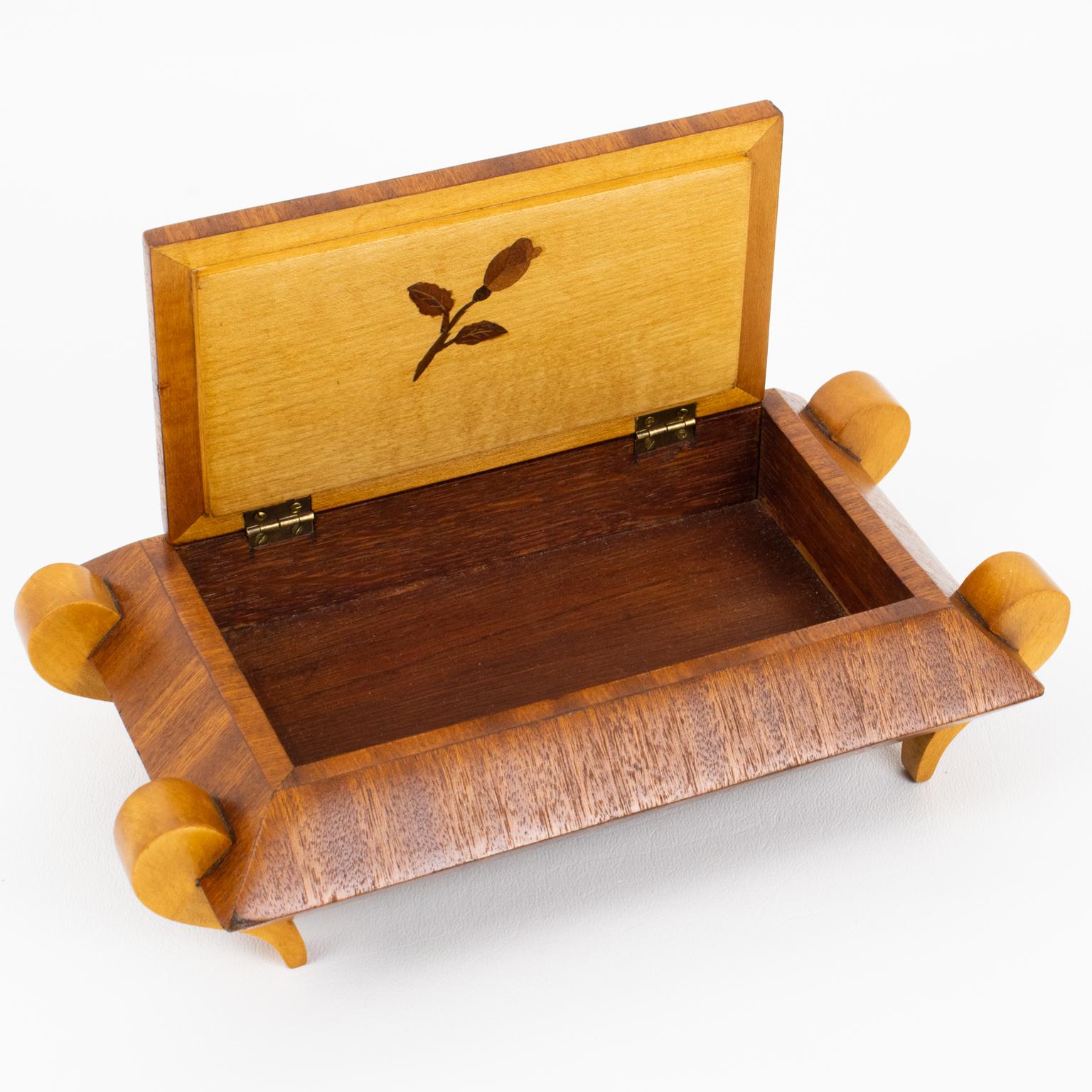 Metà XX secolo Scatola francese Art Déco in legno intarsiato geometrico in vendita