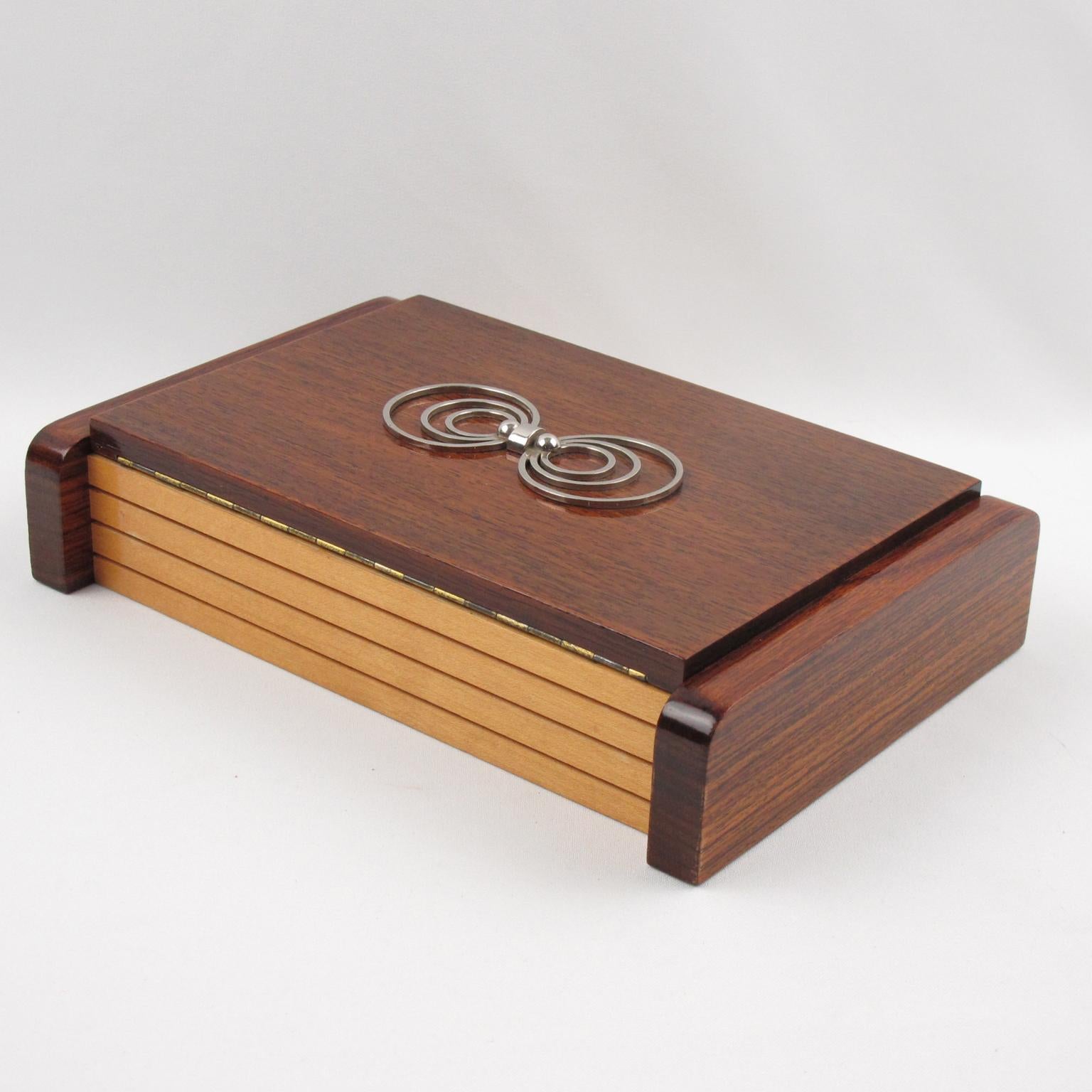 Francese Scatola geometrica francese Art Deco in metallo e Wood, anni '30 in vendita