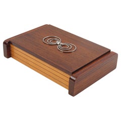 Caja francesa Art Decó geométrica de metal y madera, años 30