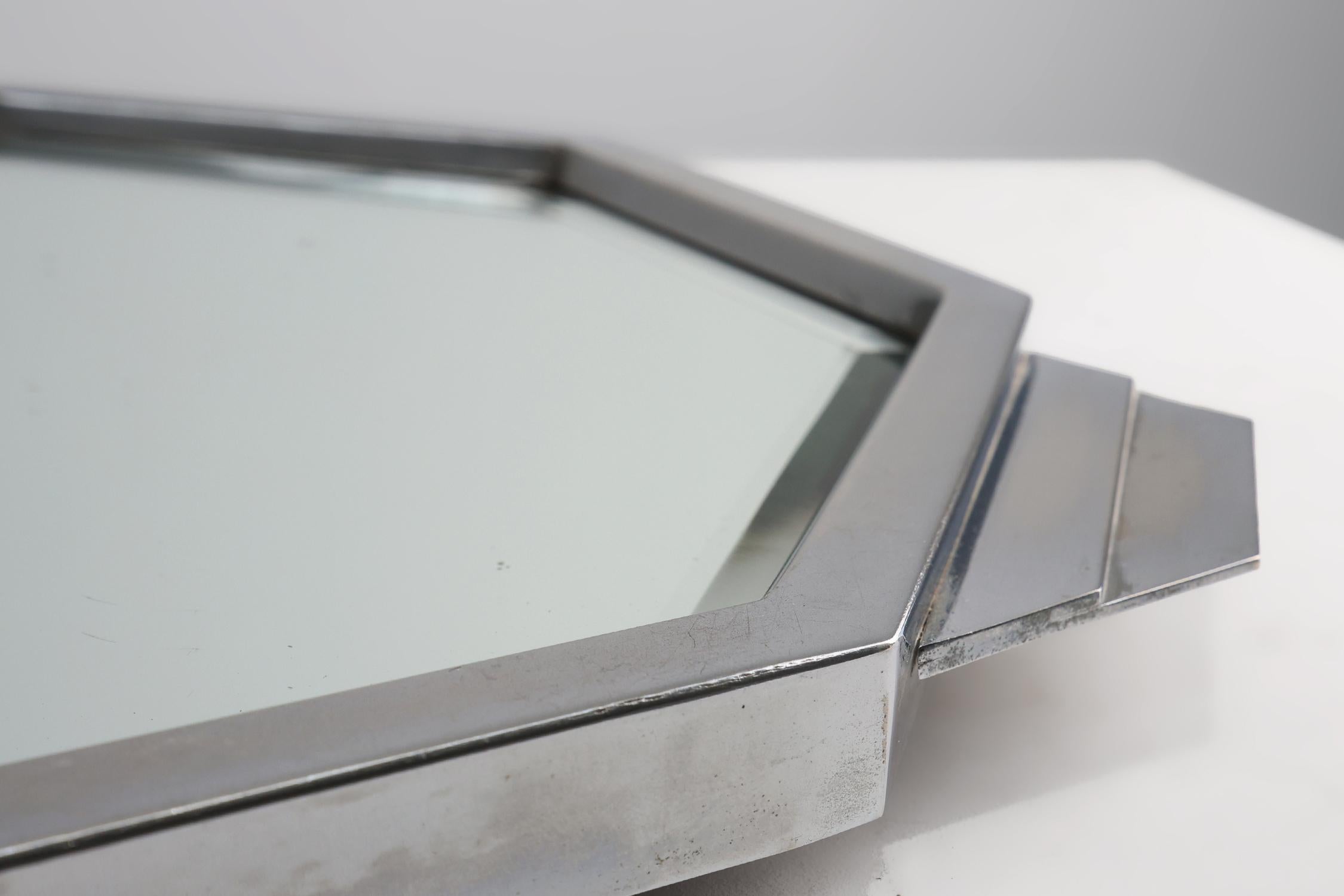 Französisches Art Deco geometrisches achteckiges Chrom- und Spiegelplateau, um 1930 im Angebot 2