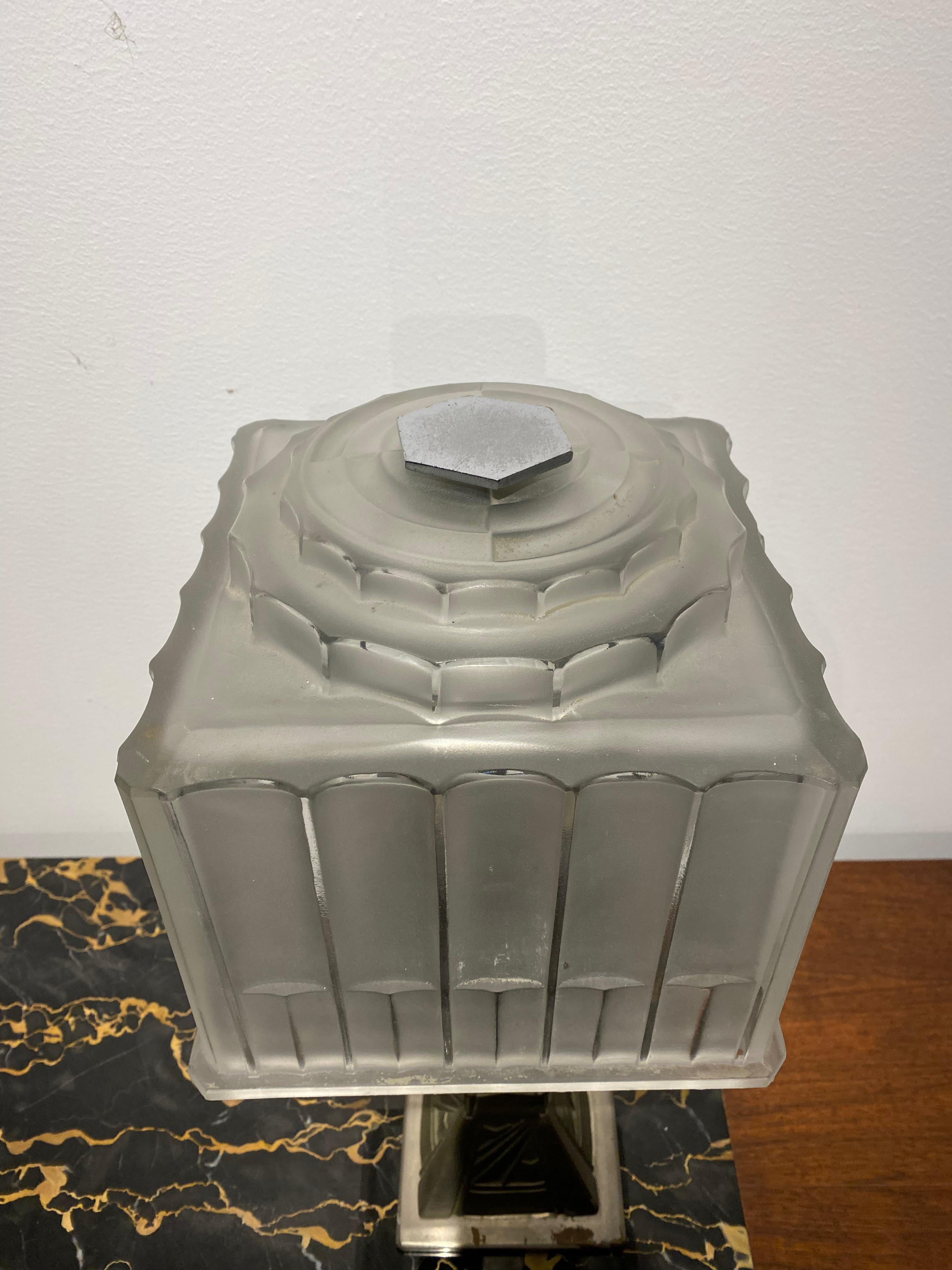 Early 20th Century French Art Deco Geometric Table Lamp Signed by Sabino For Sale