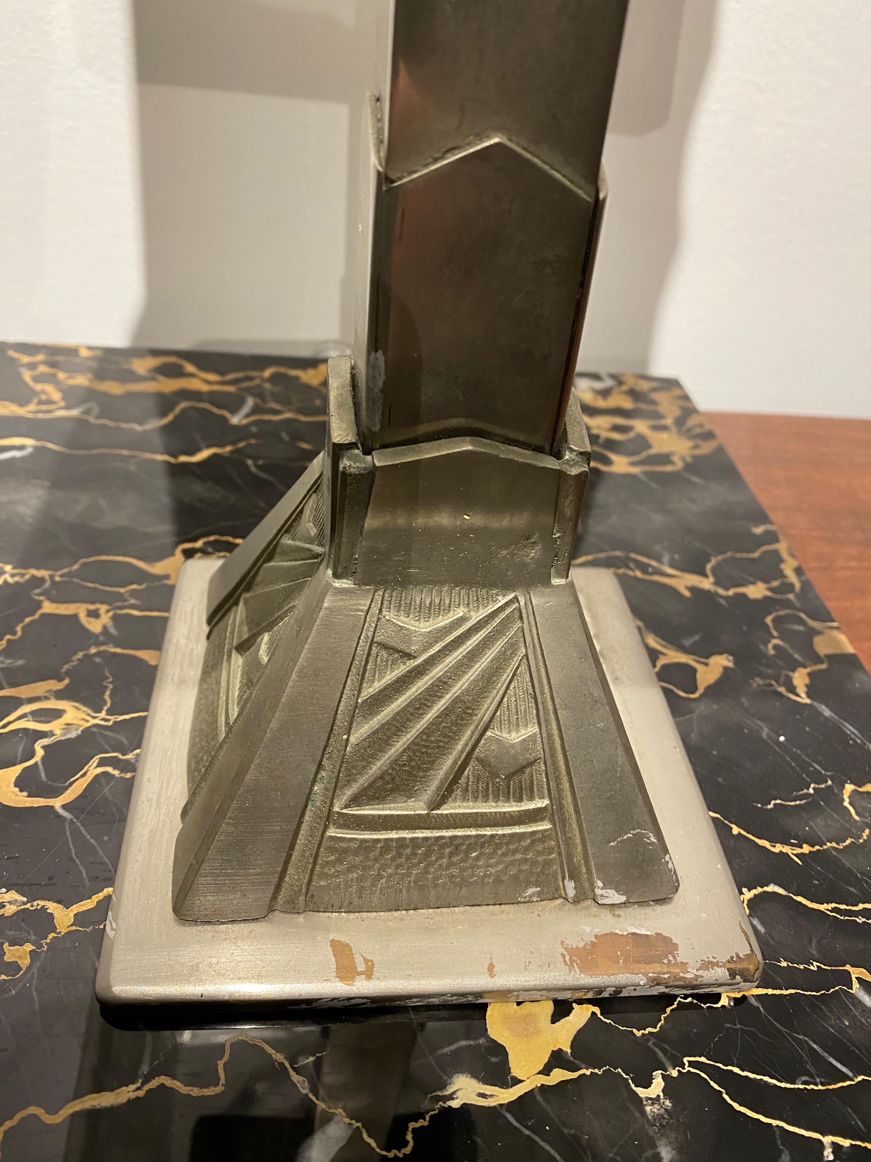 French Art Deco Geometric Table Lamp Signed by Sabino For Sale 1