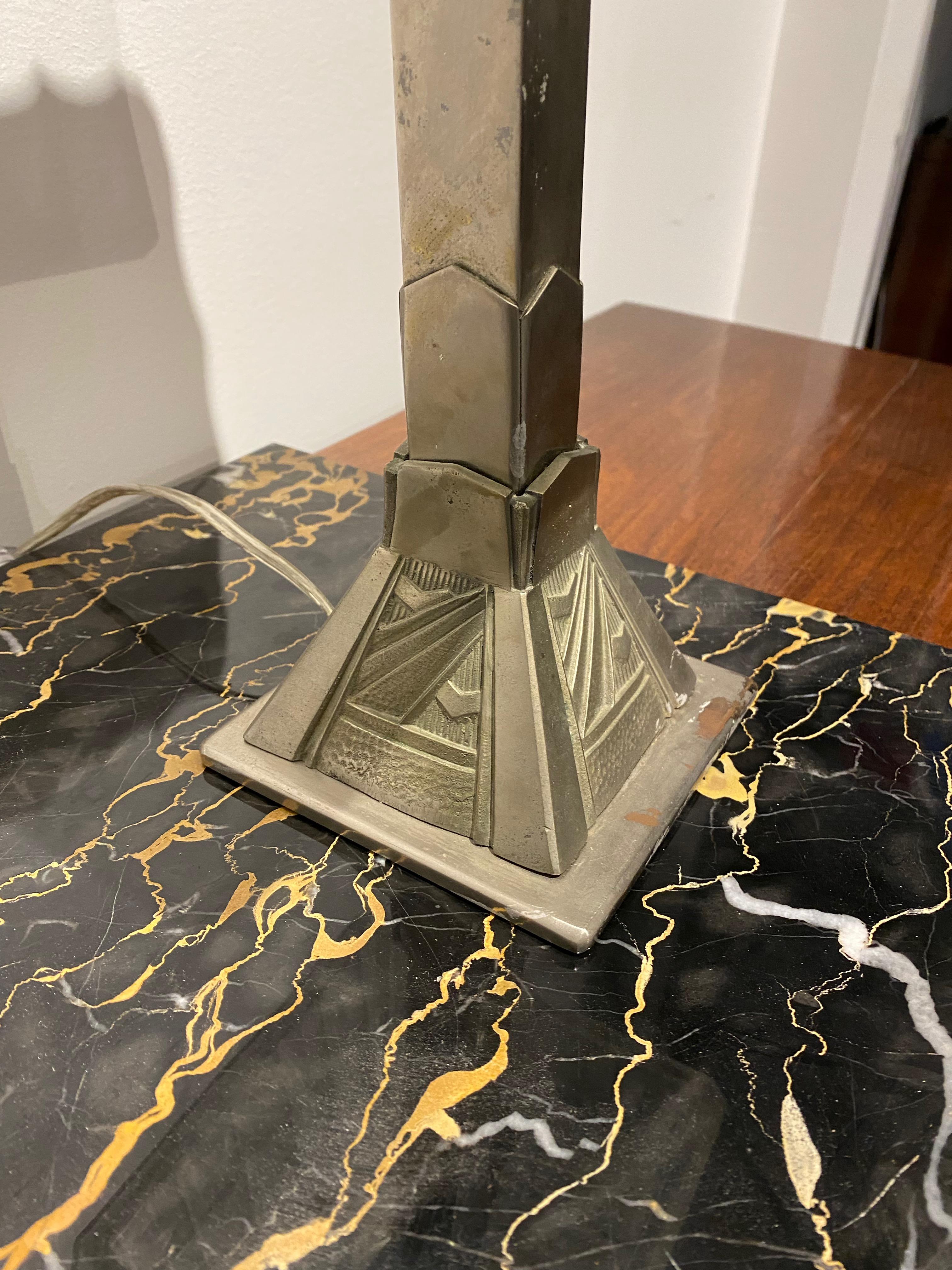 French Art Deco Geometric Table Lamp Signed by Sabino For Sale 2