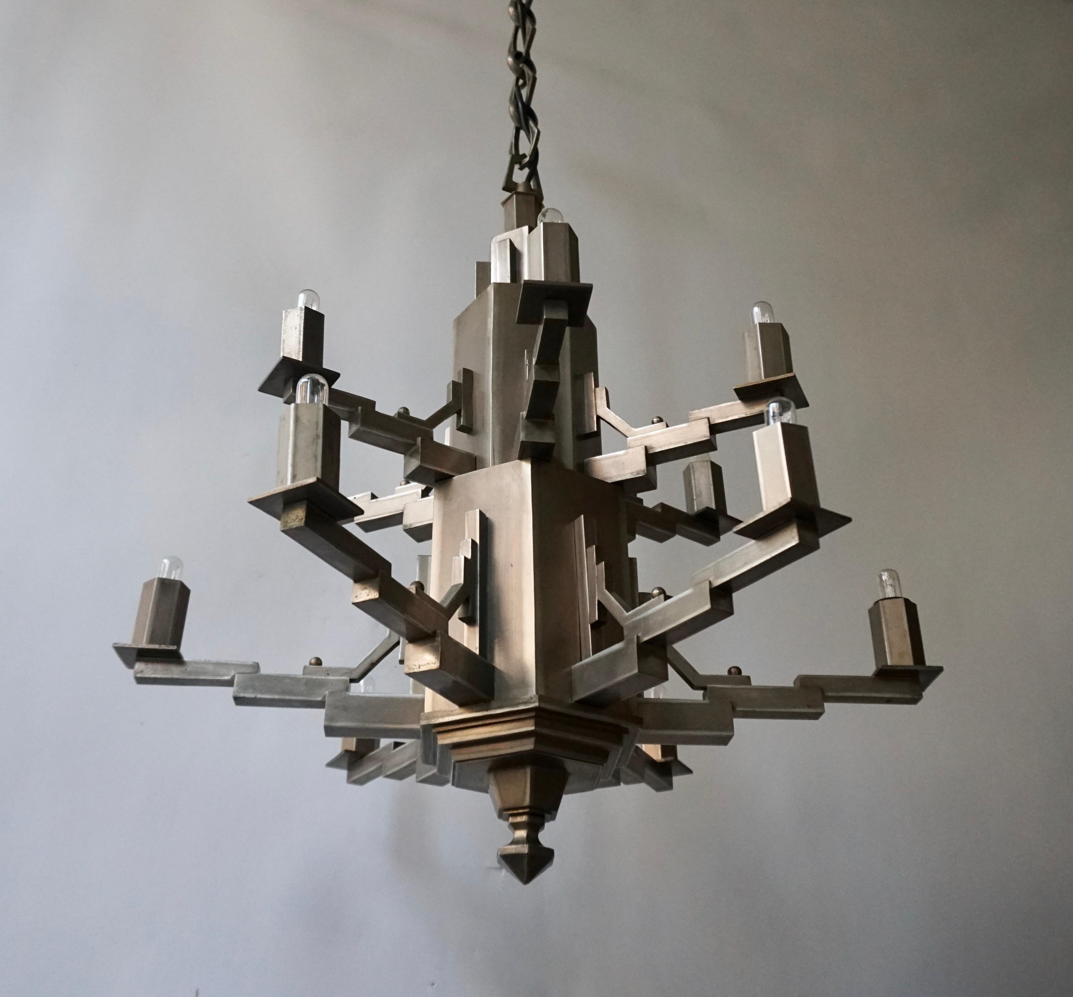 French Art Deco Geometric Tiered Steel Chandelier In Good Condition In Antwerp, BE