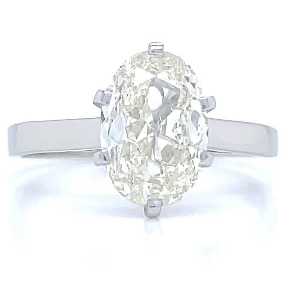 French Art Deco GIA 1.60 Oval Cut Diamond Platinum Solitaire Engagement Ring In Excellent Condition In Beverly Hills, CA