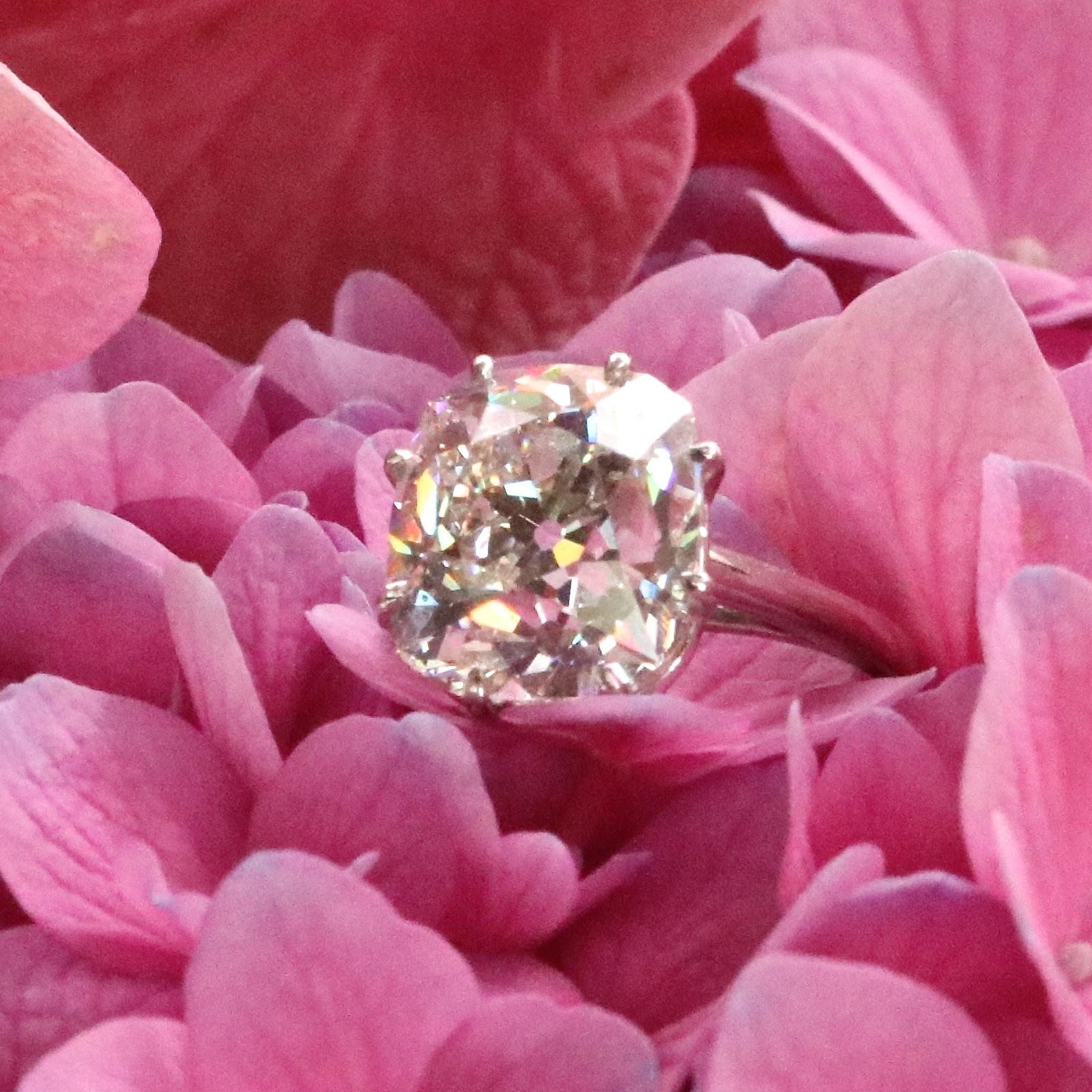 Women's French Art Deco GIA Certified 6.33 Carat Old Mine Cut Diamond Platinum Ring