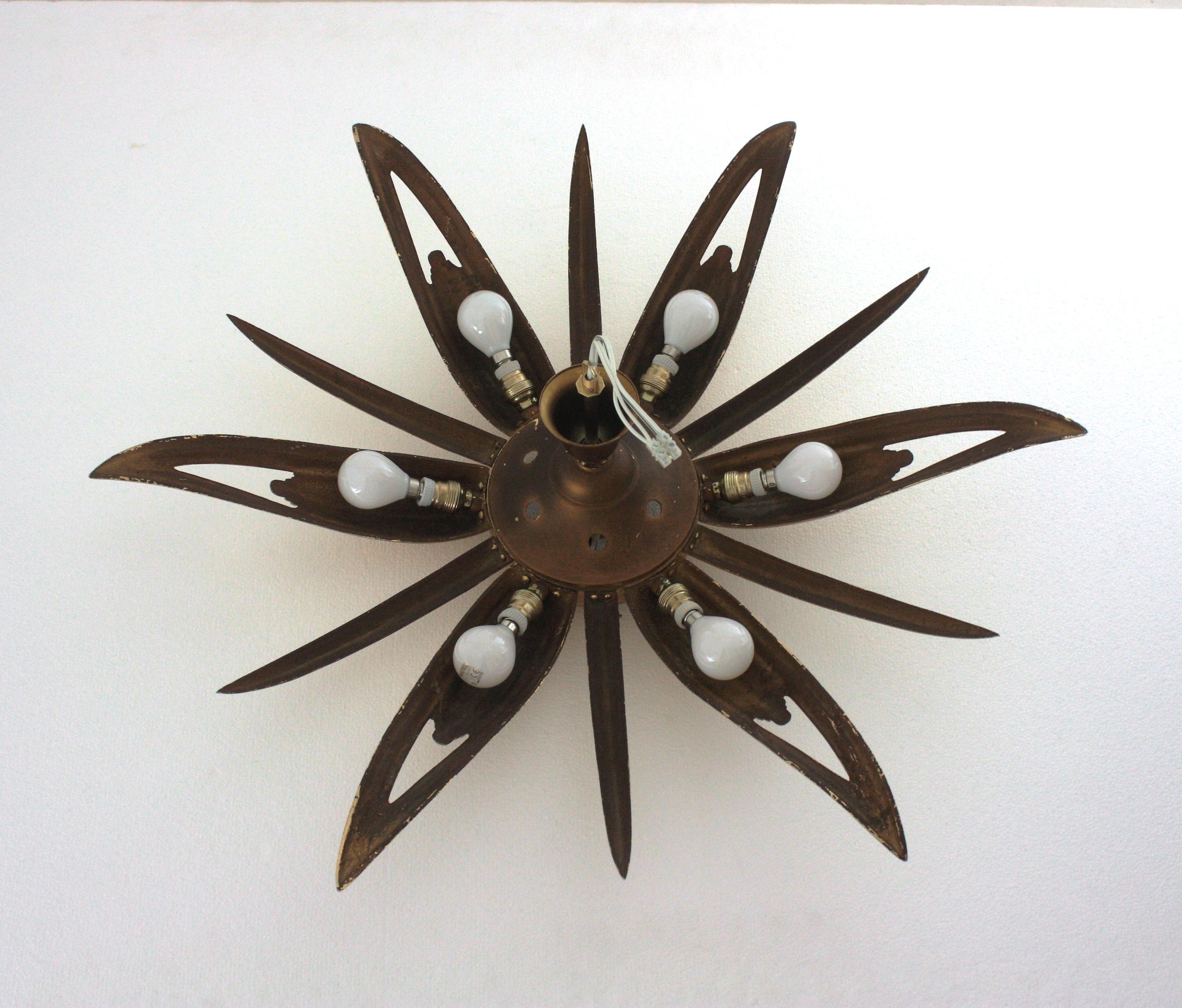 Französisch Art Deco vergoldete Bronze und Milchglas Starburst Sunburst Flush Mount im Angebot 14
