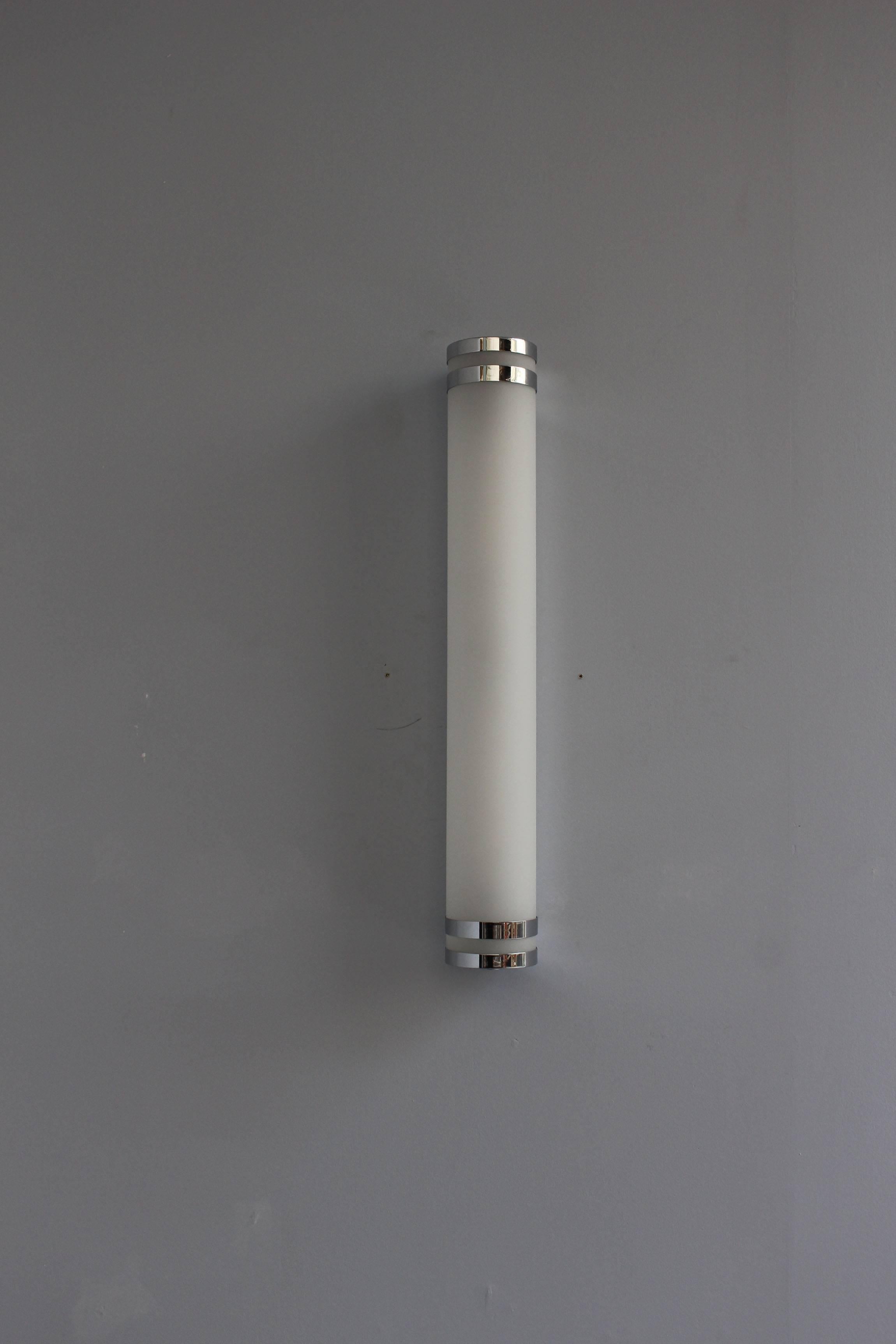 A fine French Art Deco sandblasted glass cylinder wall light mounted on a chrome frame by Perzel.