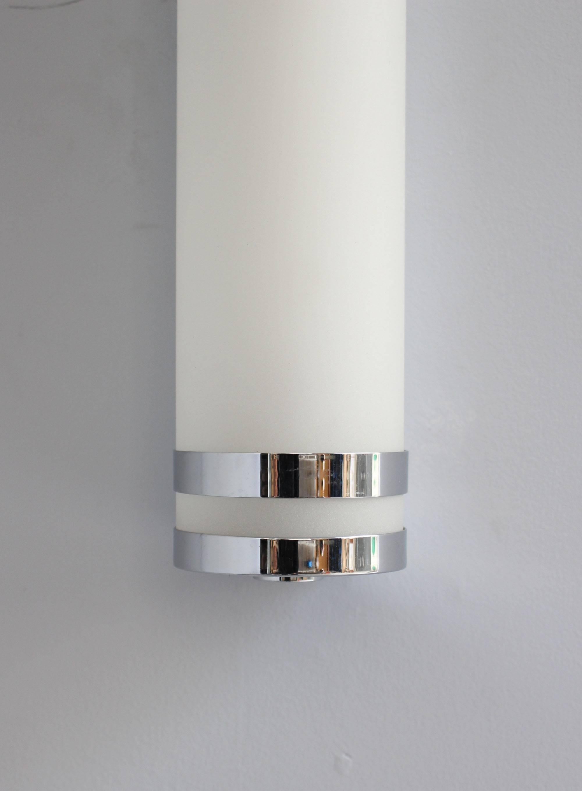 Fine French Art Deco Glass and Chrome Sconce by Jean Perzel For Sale 1