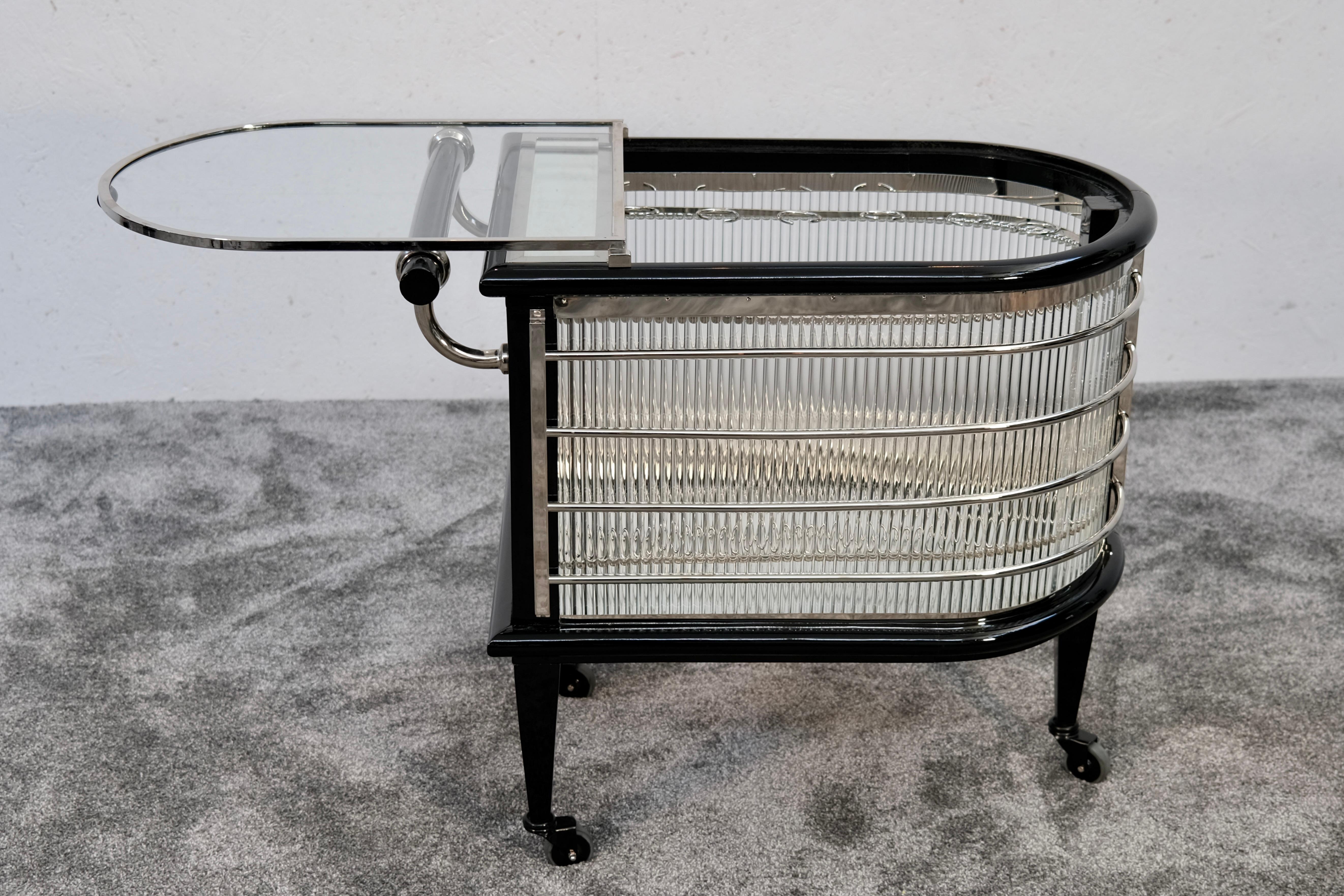Carrito de Bar de Varillas de Cristal Art Decó Francés en Negro con Botelleros Cromados, Años 30 en Bueno estado para la venta en Ulm, DE