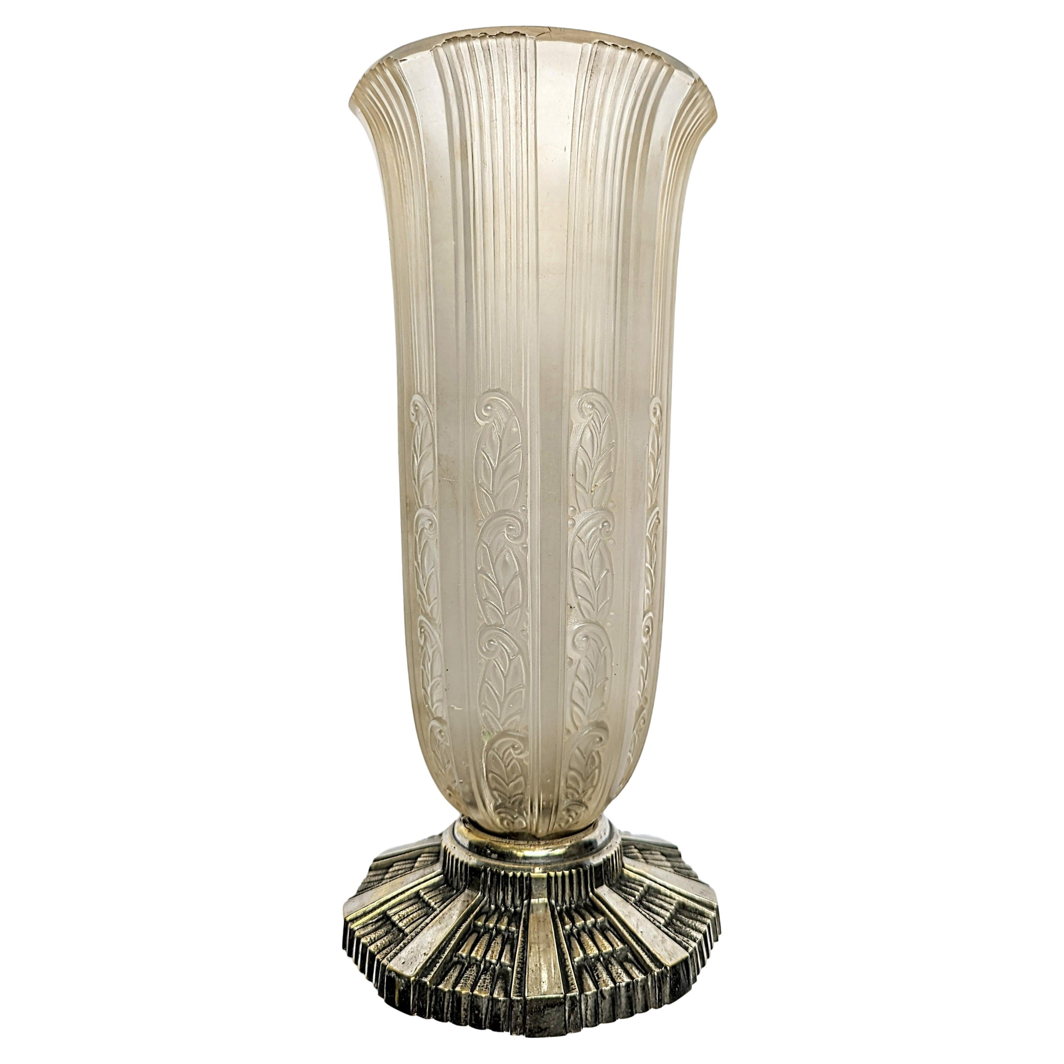 French Art Deco Glass Vase by Hettier & Vincent For Sale