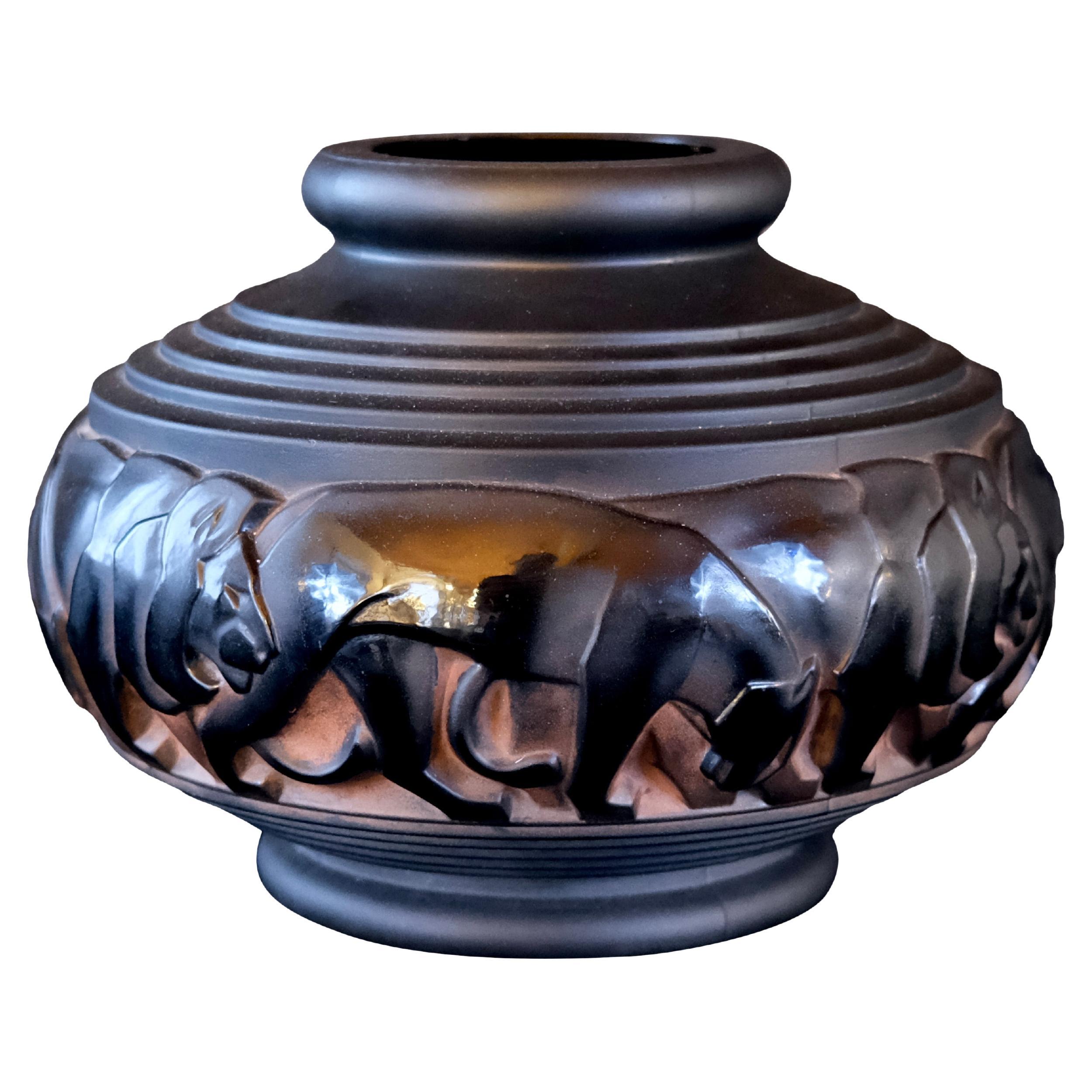 French Art Deco Glass Vase with a Lion relief by Pierre D'Avesn at 1stDibs