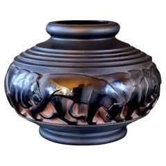 French Art Deco Glass Vase with a Lion relief by Pierre D'Avesn 
