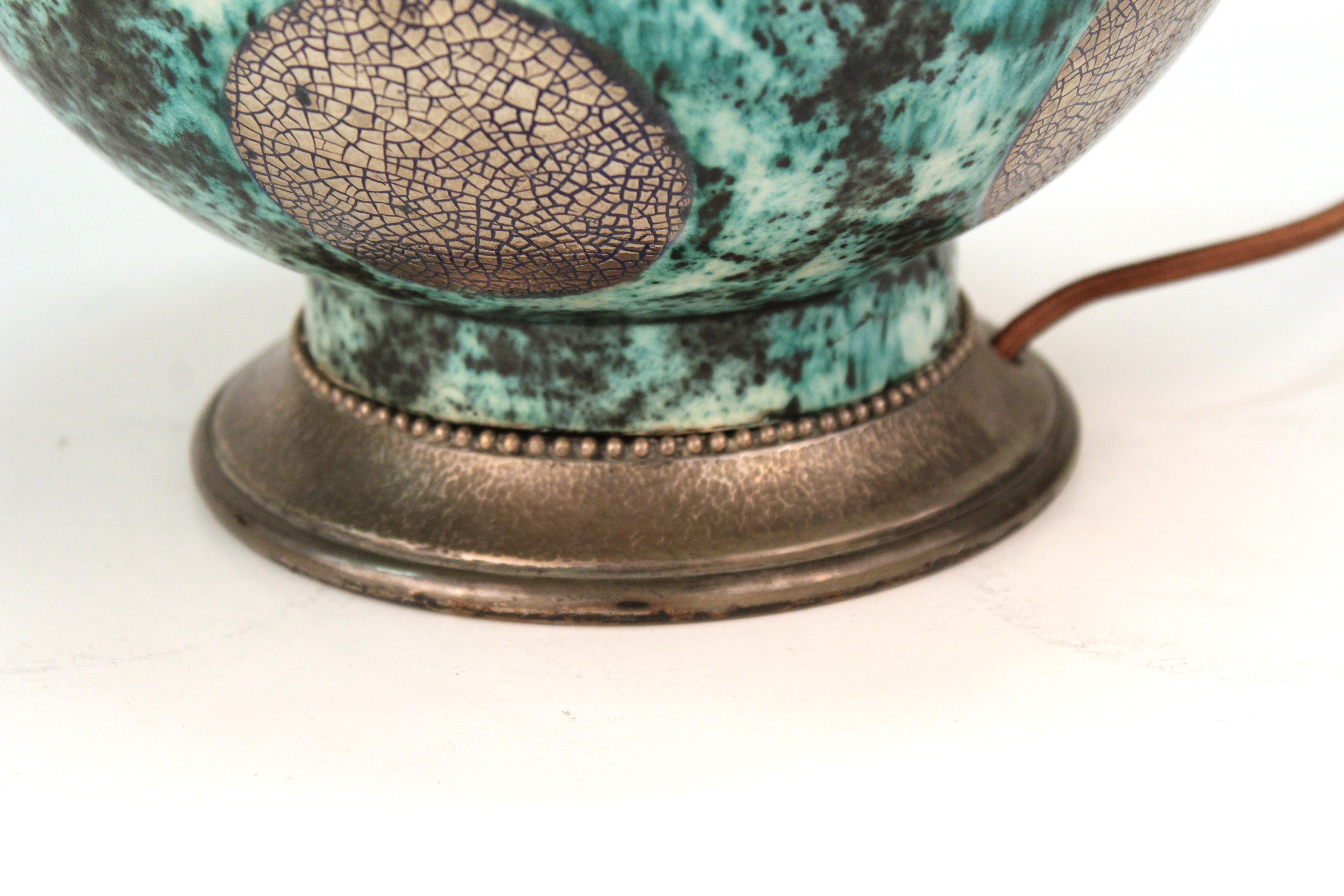 Lampe de table et vase en céramique émaillée Art déco français Bon état - En vente à New York, NY