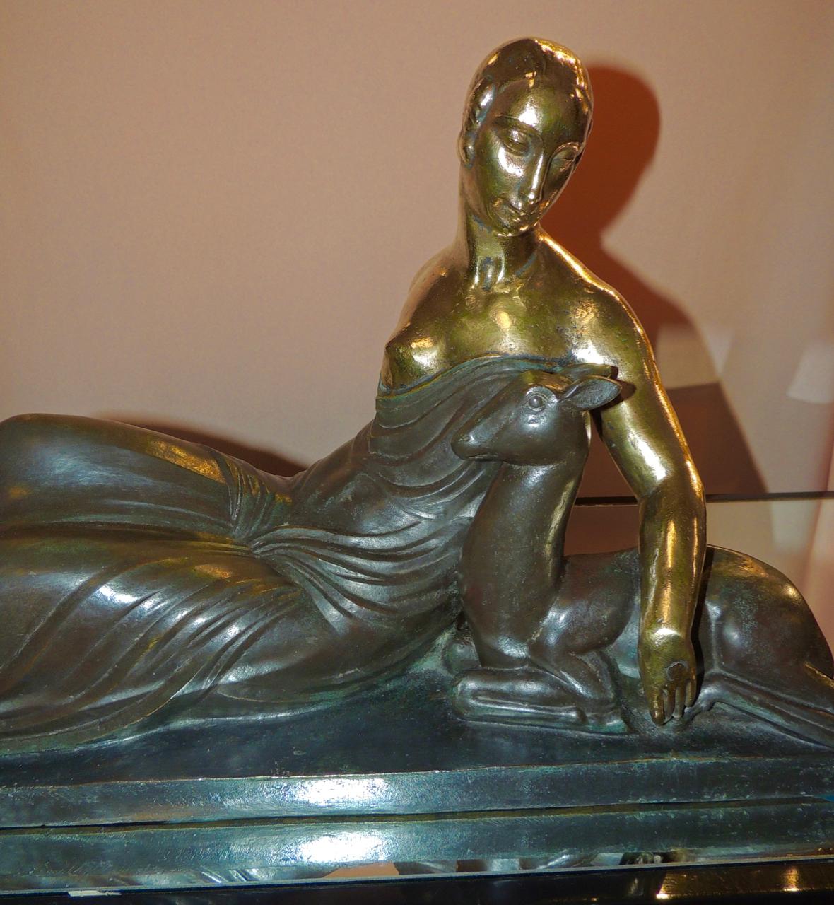 Goldene Bronzeskulptur des Art déco von Gaston Beguin, Gaston Beguin im Angebot 3