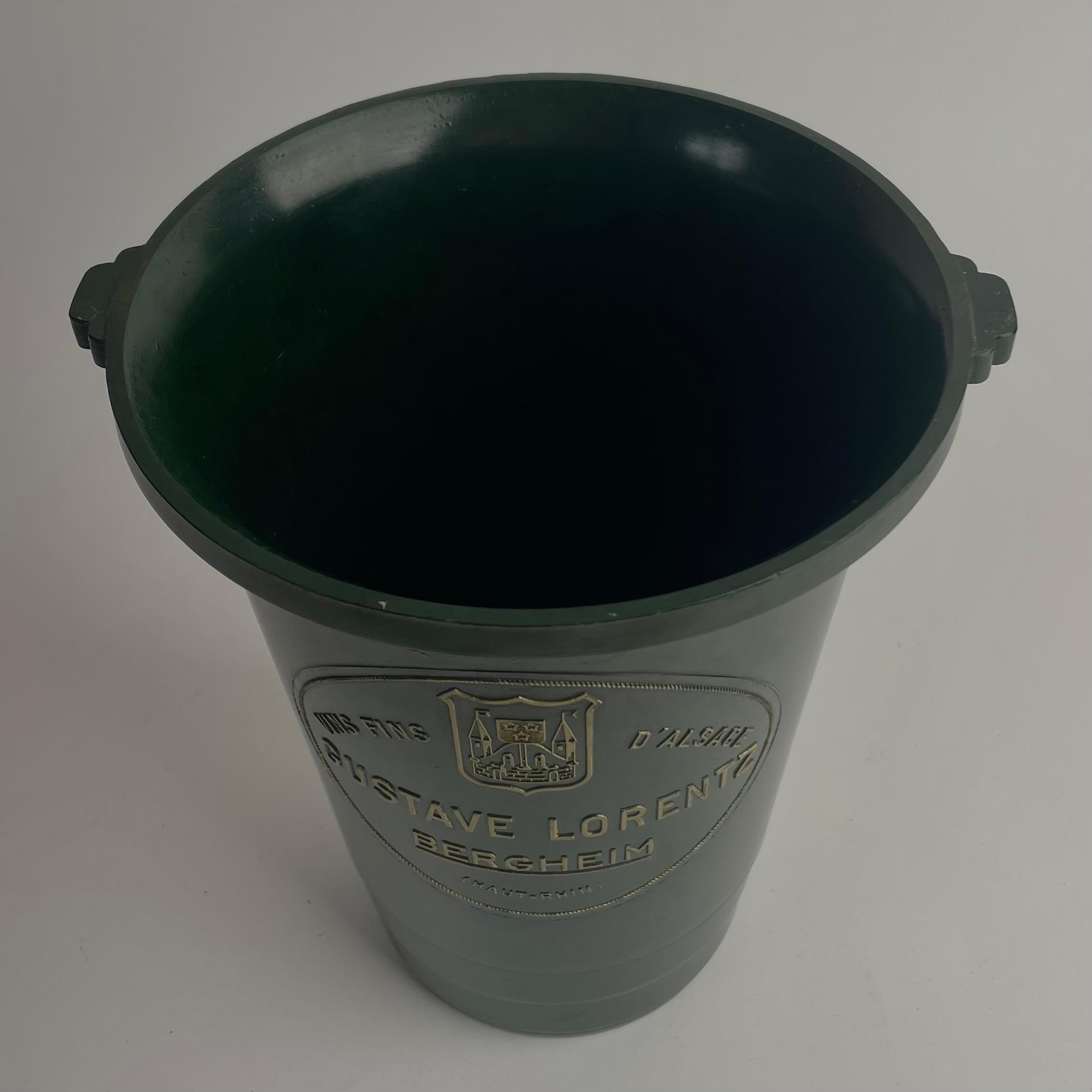 Französischer Art Deco Weinkühler aus grünem Bakelit, 1930er Jahre im Angebot 5