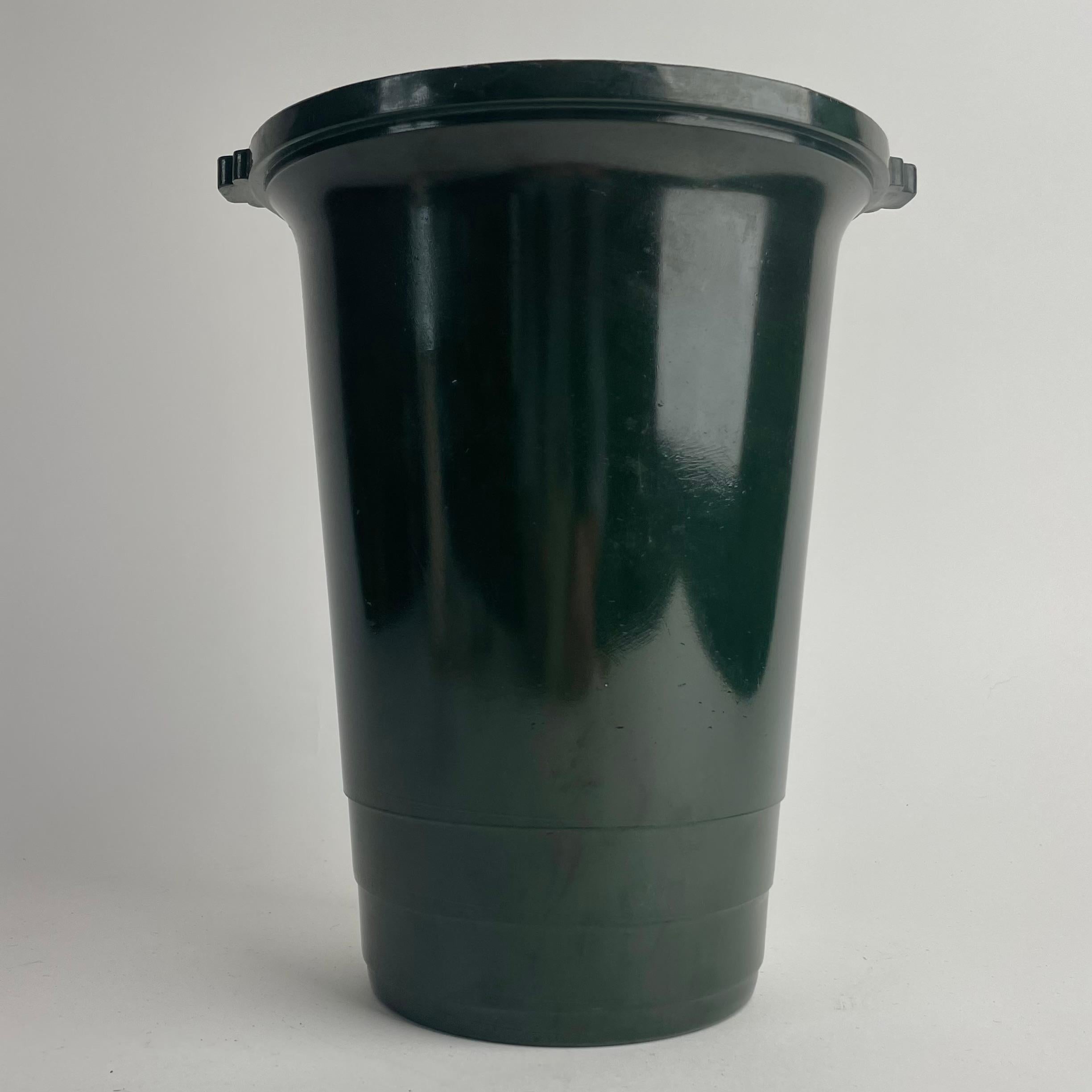 Französischer Art Deco Weinkühler aus grünem Bakelit, 1930er Jahre (Mitte des 20. Jahrhunderts) im Angebot