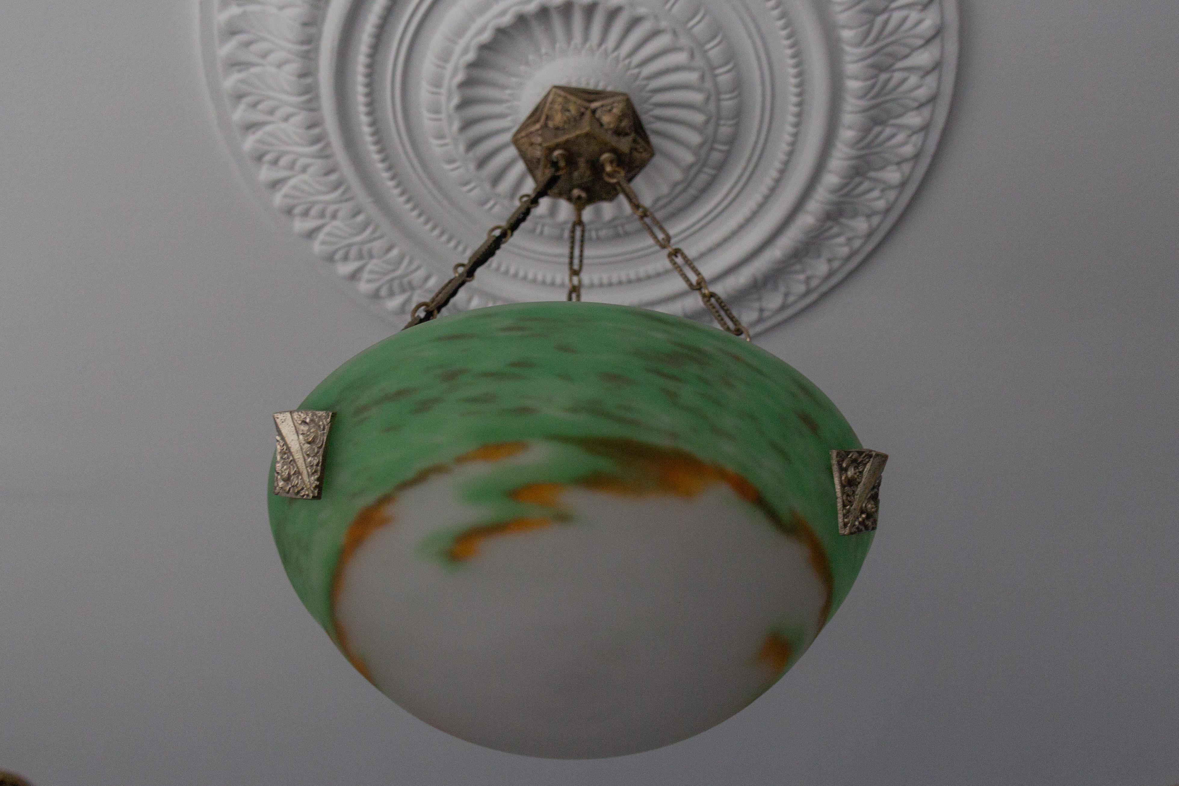 French Art Deco Green Glass Pendant Light by Muller Frères Luneville, 1920s For Sale 7