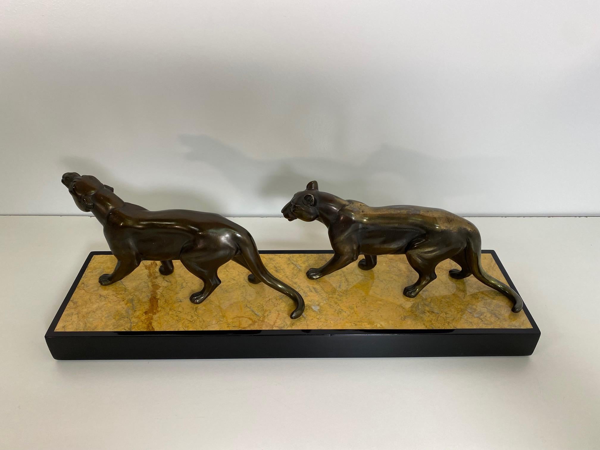 French Art Deco Group of Panthers Sculpture, 1930s 2