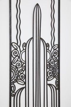 Puerta o panel de hierro martillado Art Decó francés a la manera de Edgar Brandt