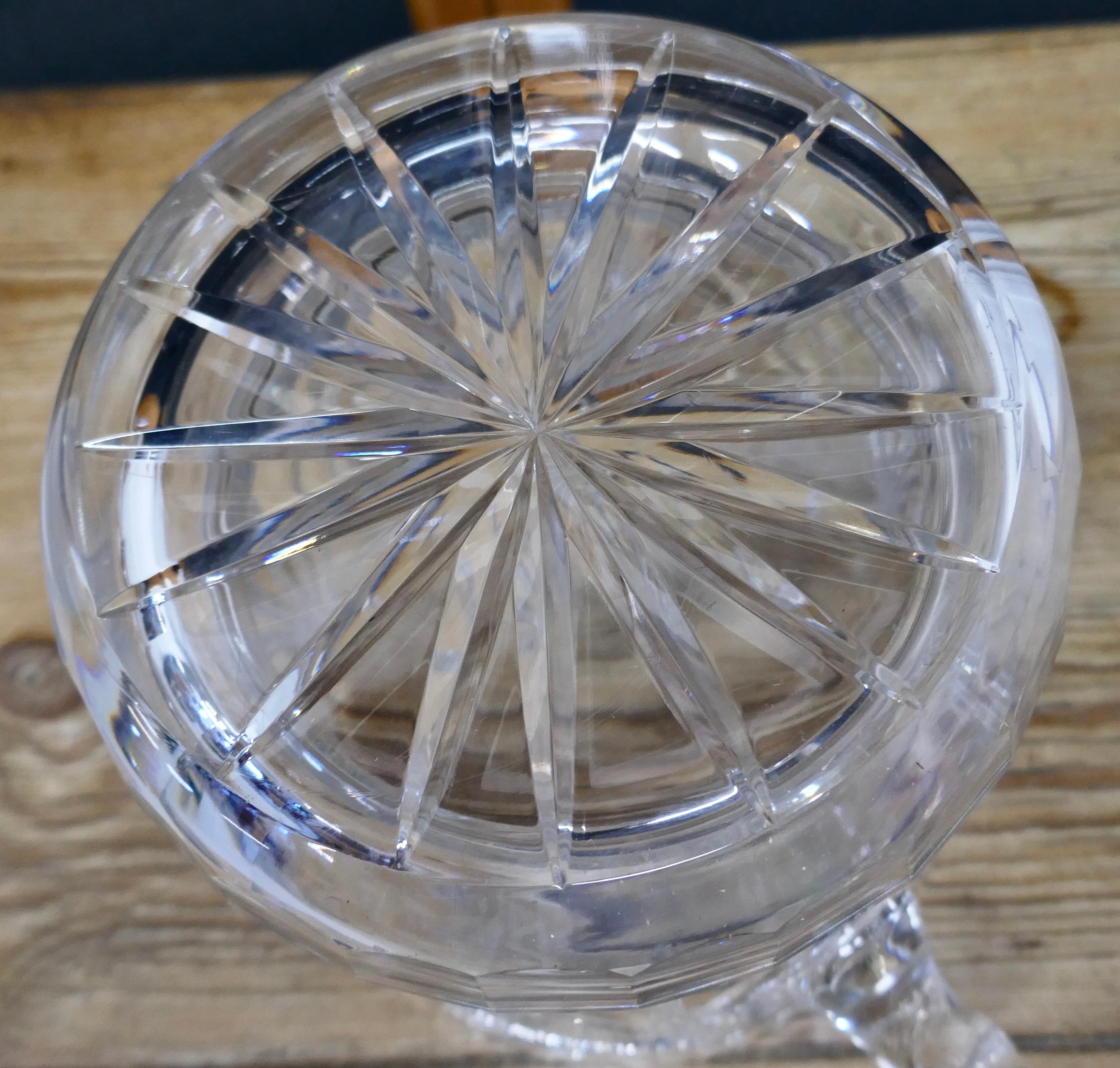 20ième siècle Seau à glace champêtre en cristal taillé et soufflé à la main Art Déco français, seau à vin et champagne en vente