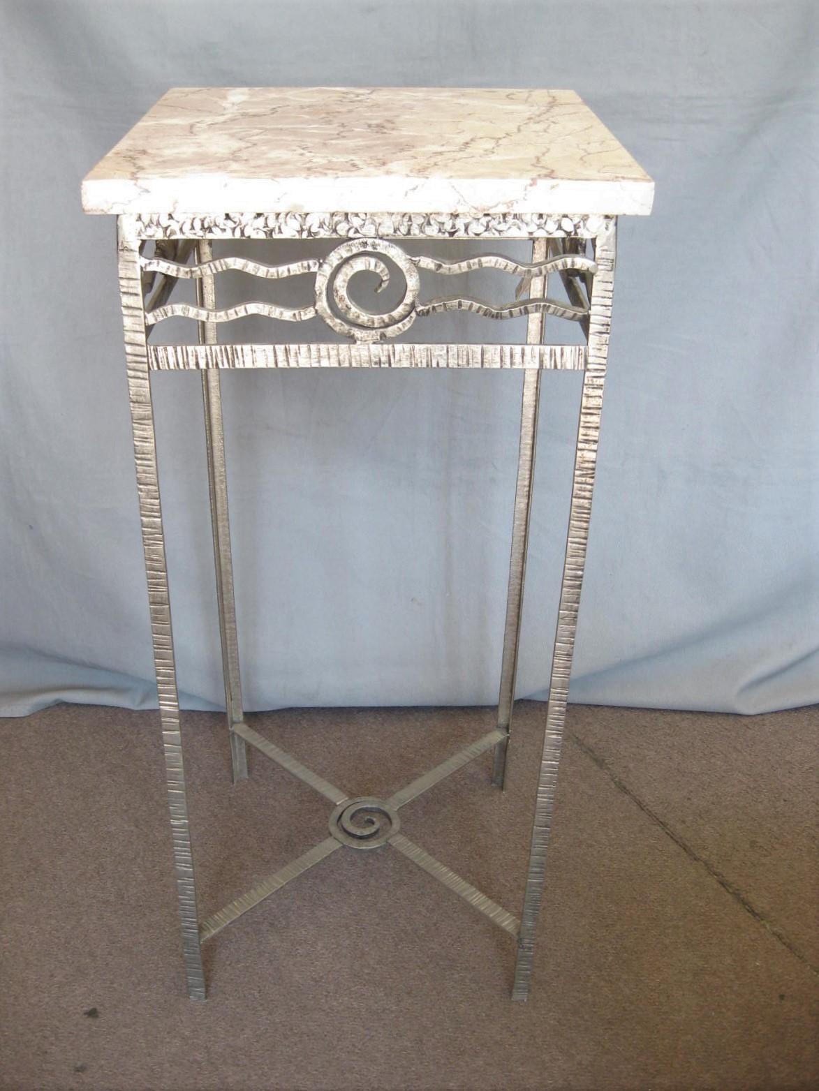 French Art Deco Hand Hammered Iron Small Table / Pedestal, Charles Piguet In Good Condition In New York City, NY