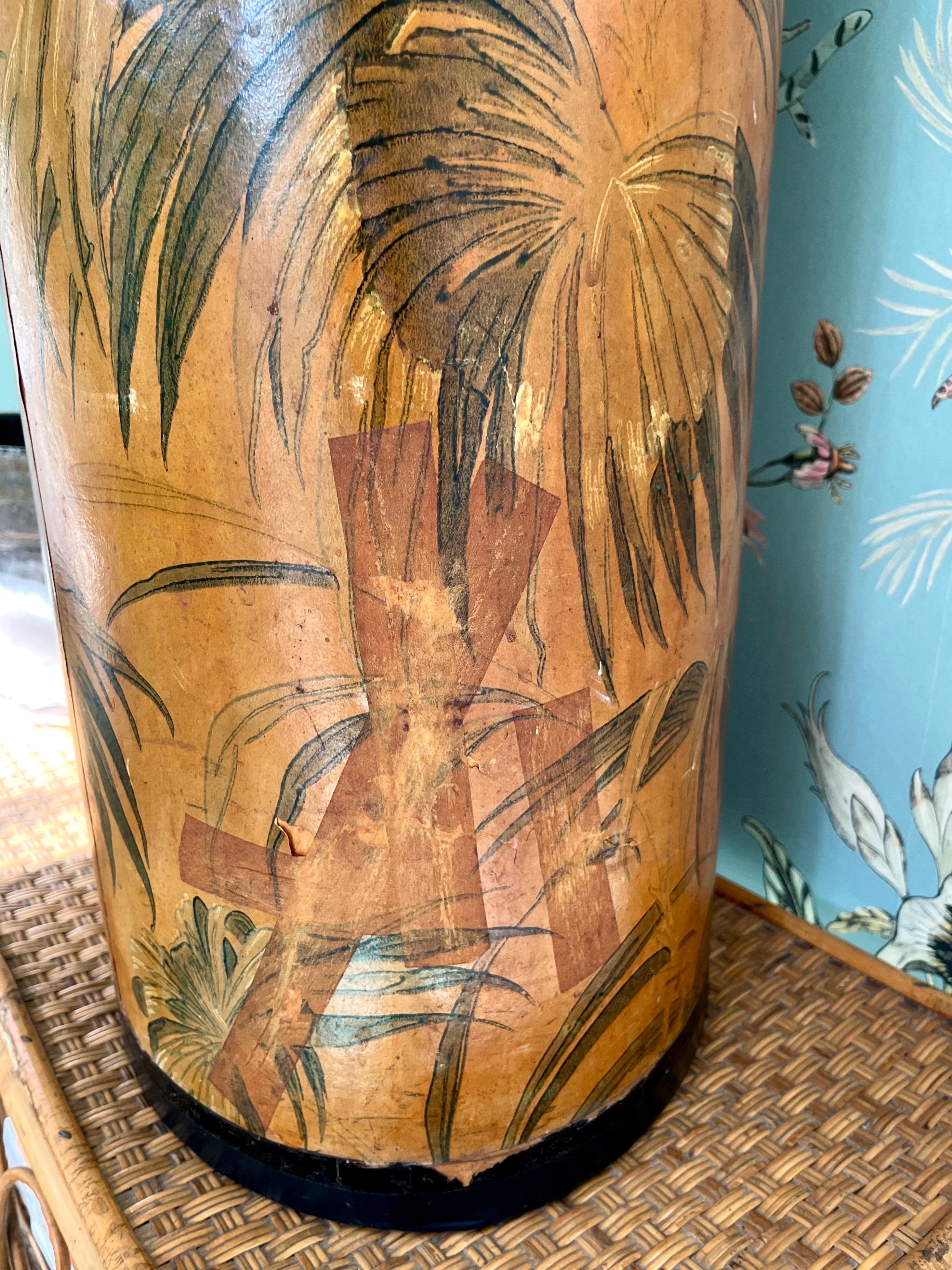 French Art Deco Hat Box with Exotic Leaf Motif, 1920s–1930s For Sale 4