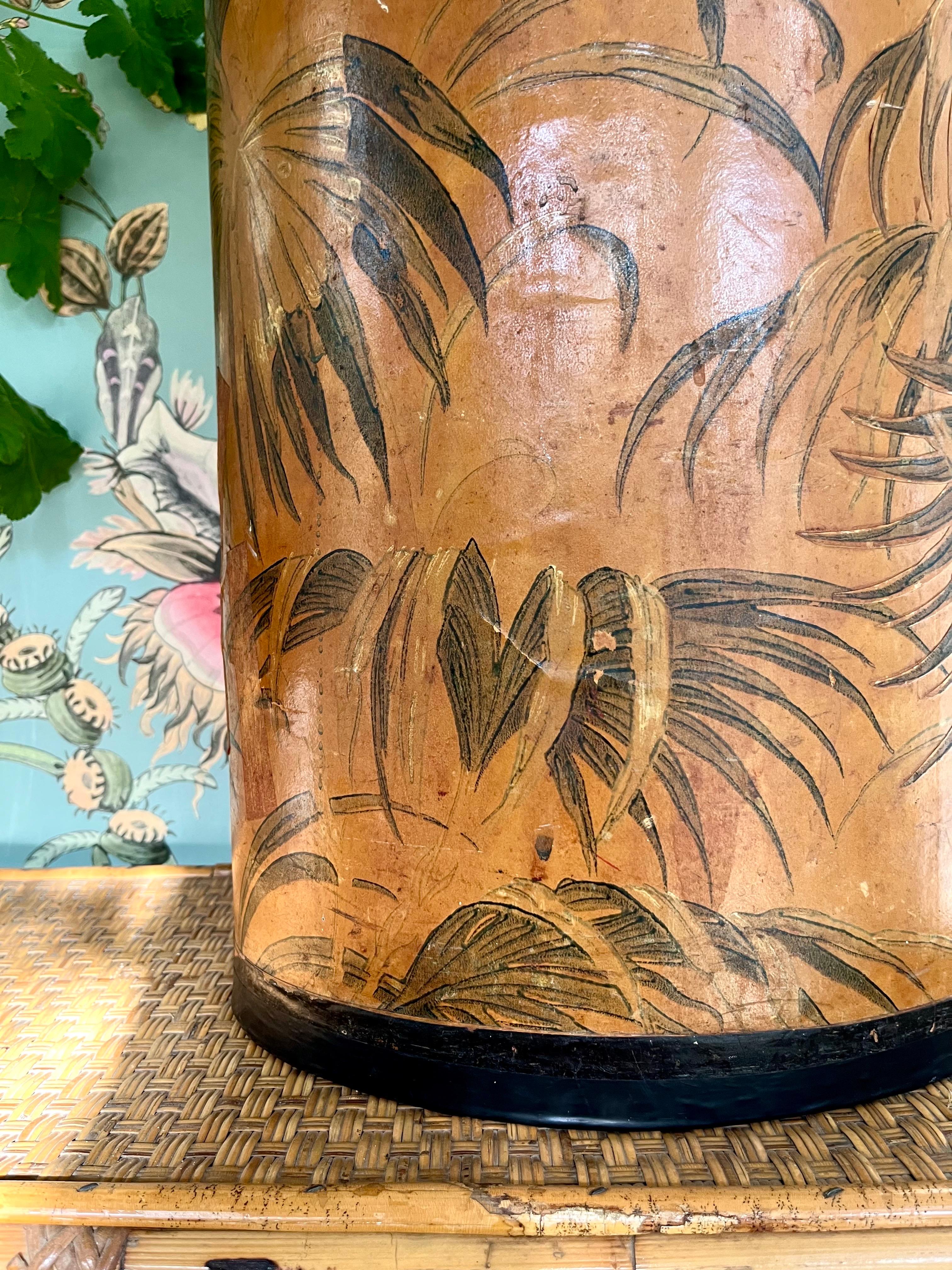 French Art Deco Hat Box with Exotic Leaf Motif, 1920s–1930s For Sale 5