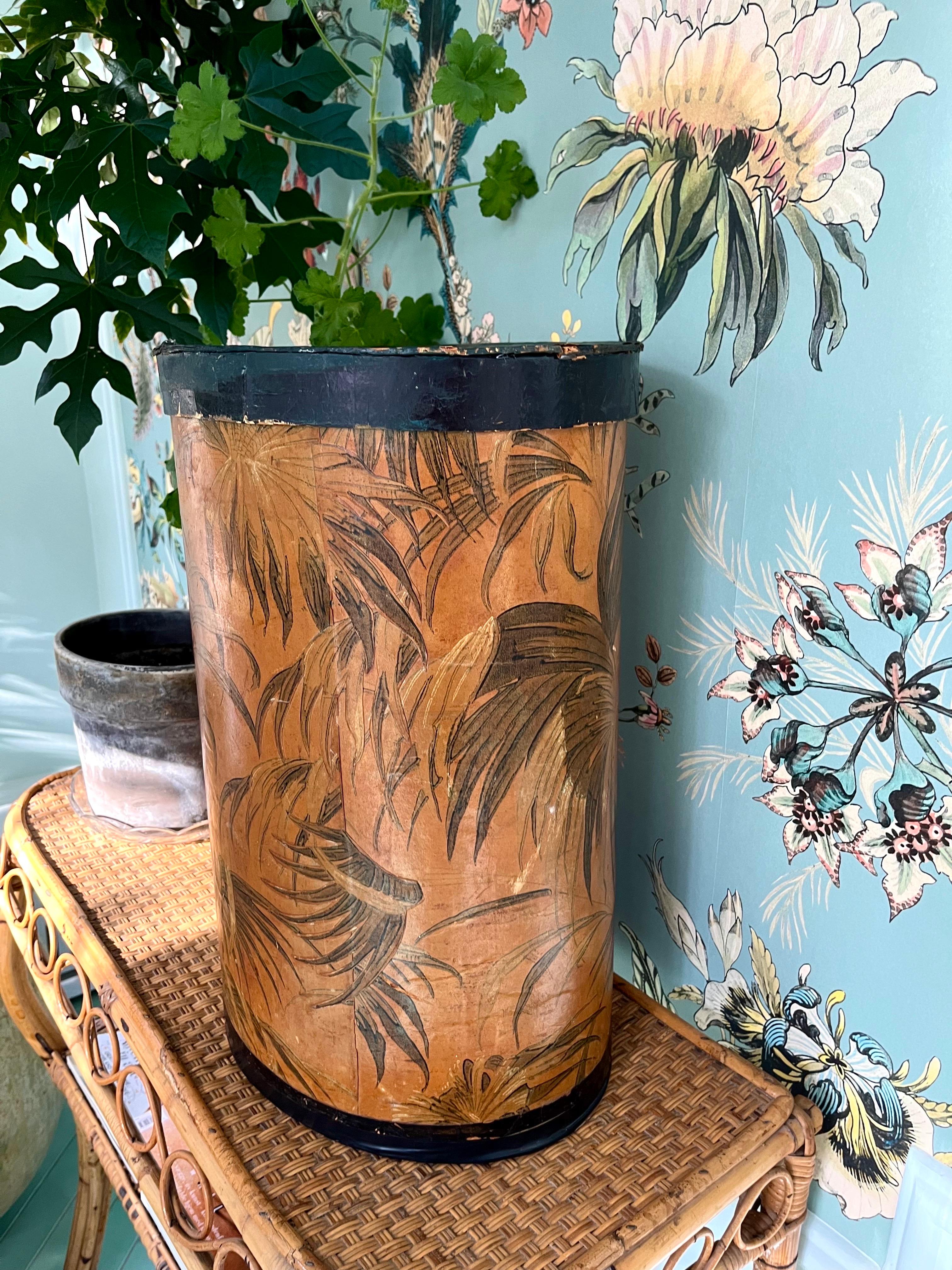 20th Century French Art Deco Hat Box with Exotic Leaf Motif, 1920s–1930s For Sale