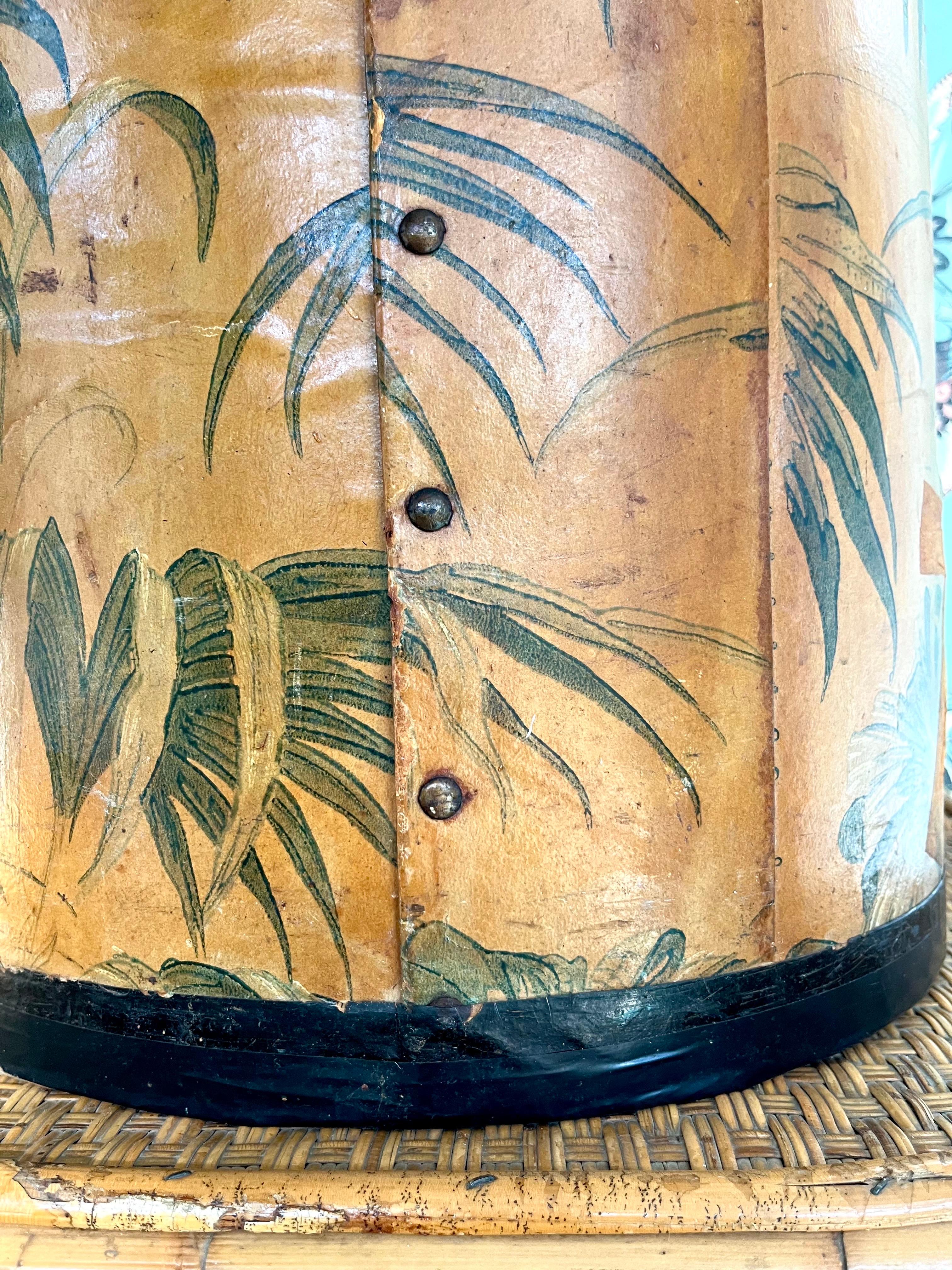 French Art Deco Hat Box with Exotic Leaf Motif, 1920s–1930s For Sale 3